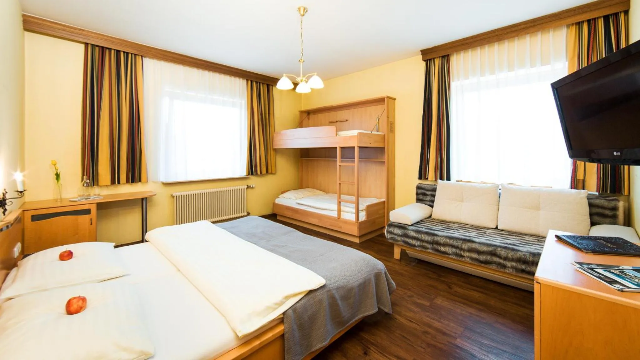 Photo of the whole room, Bed in Familiengut Ertlhof