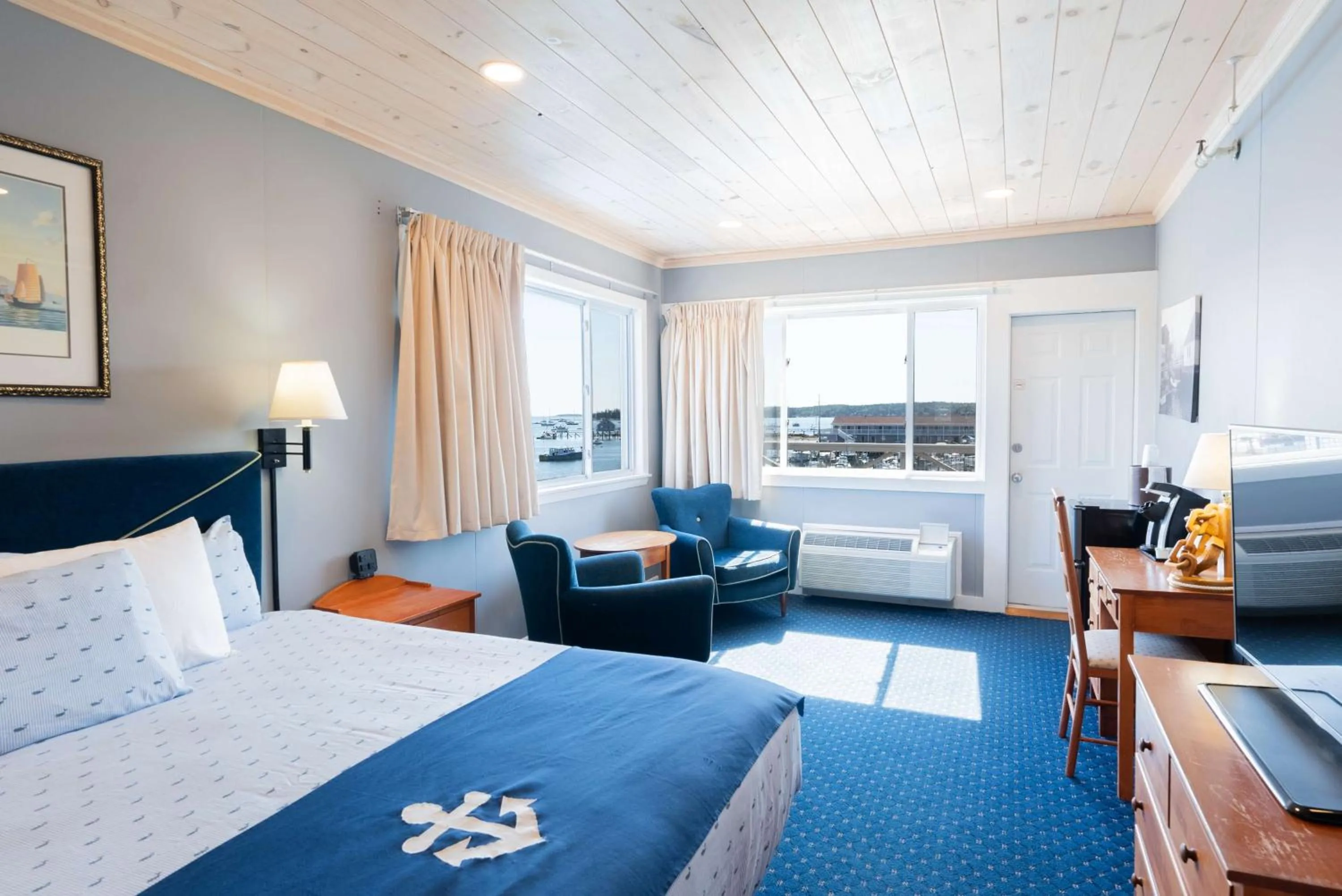 Bedroom, Bed in Fisherman's Wharf Inn