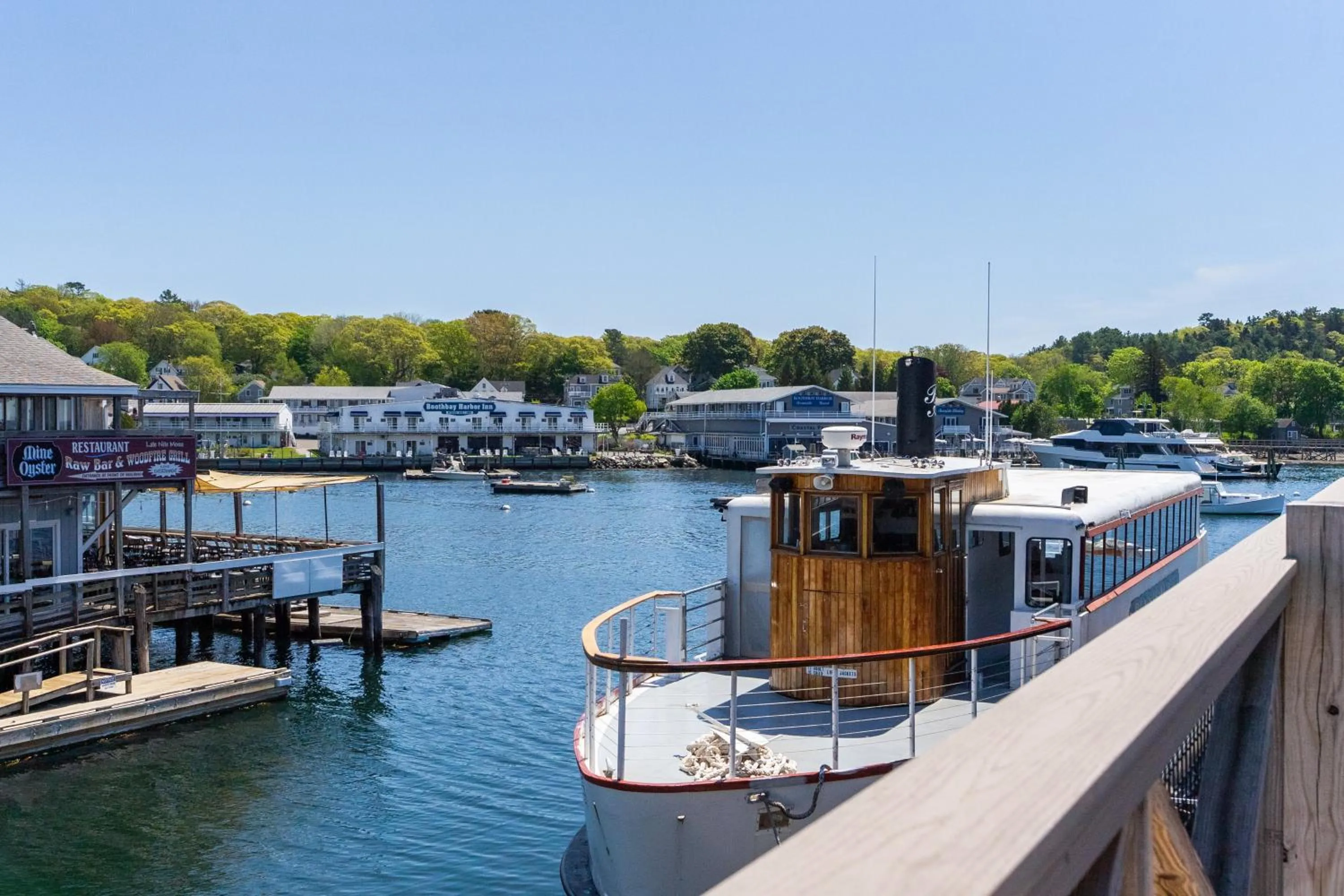 Sea view in Fisherman's Wharf Inn