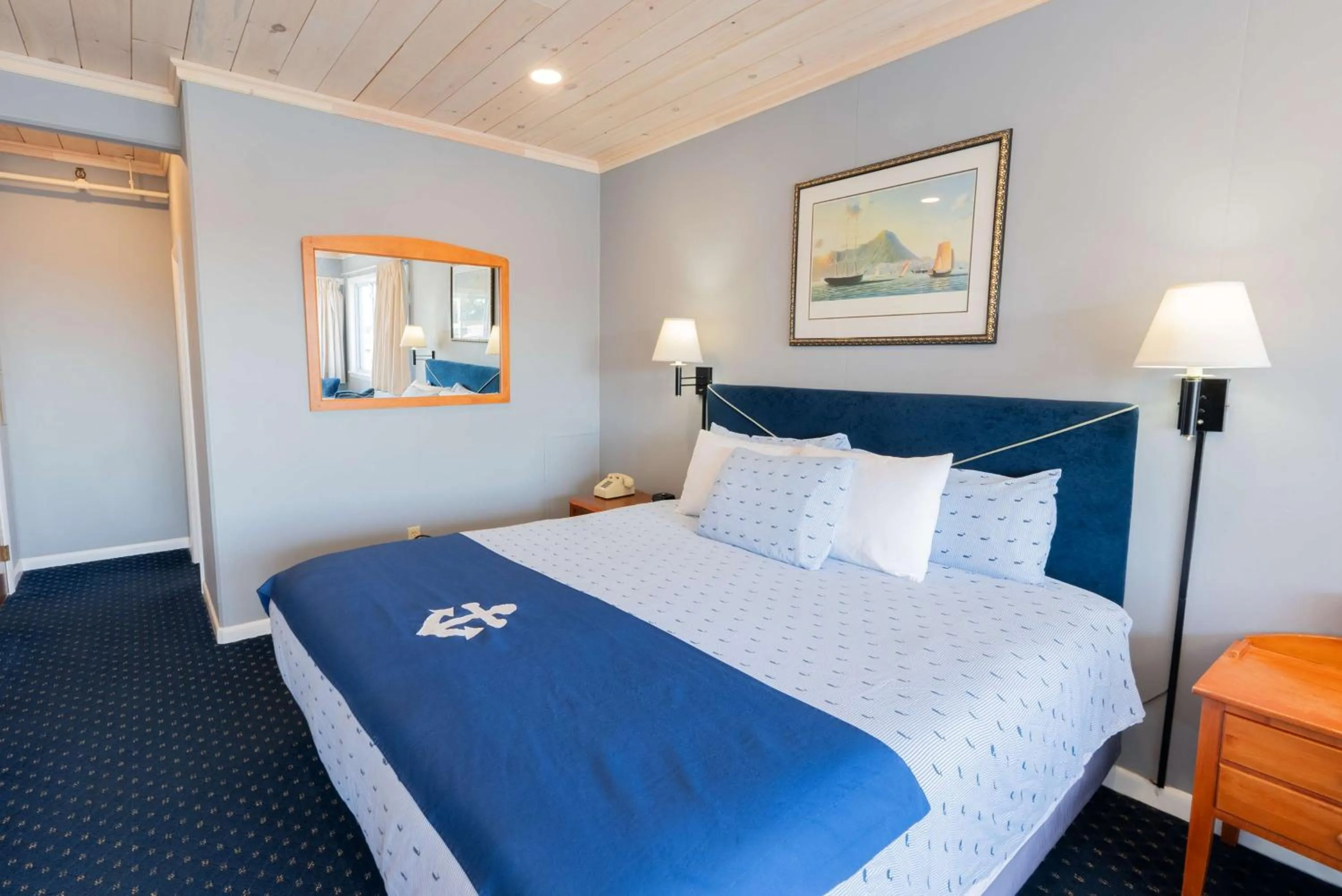 Bedroom, Bed in Fisherman's Wharf Inn