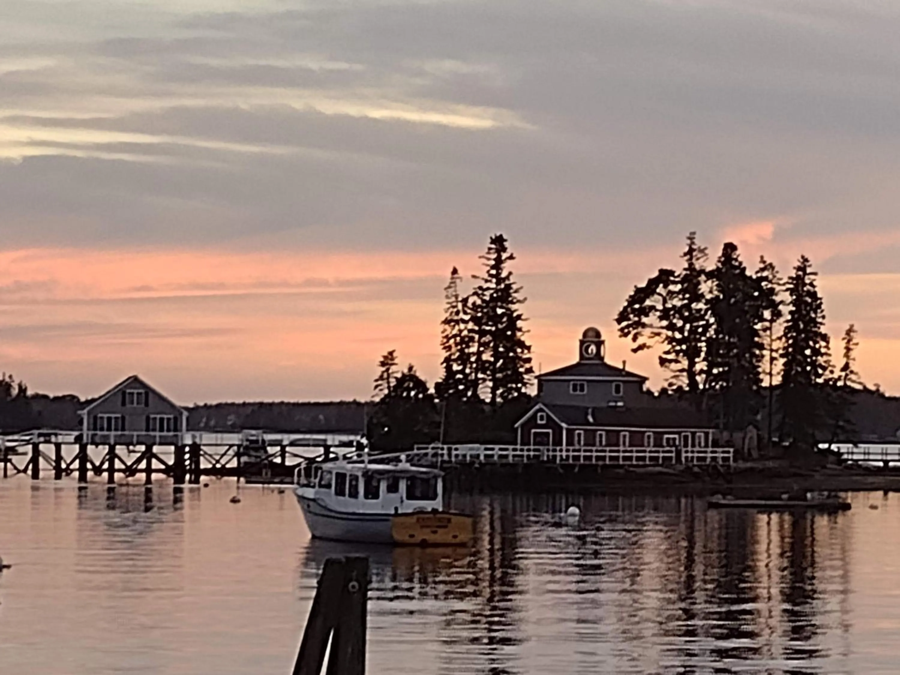 Fisherman's Wharf Inn