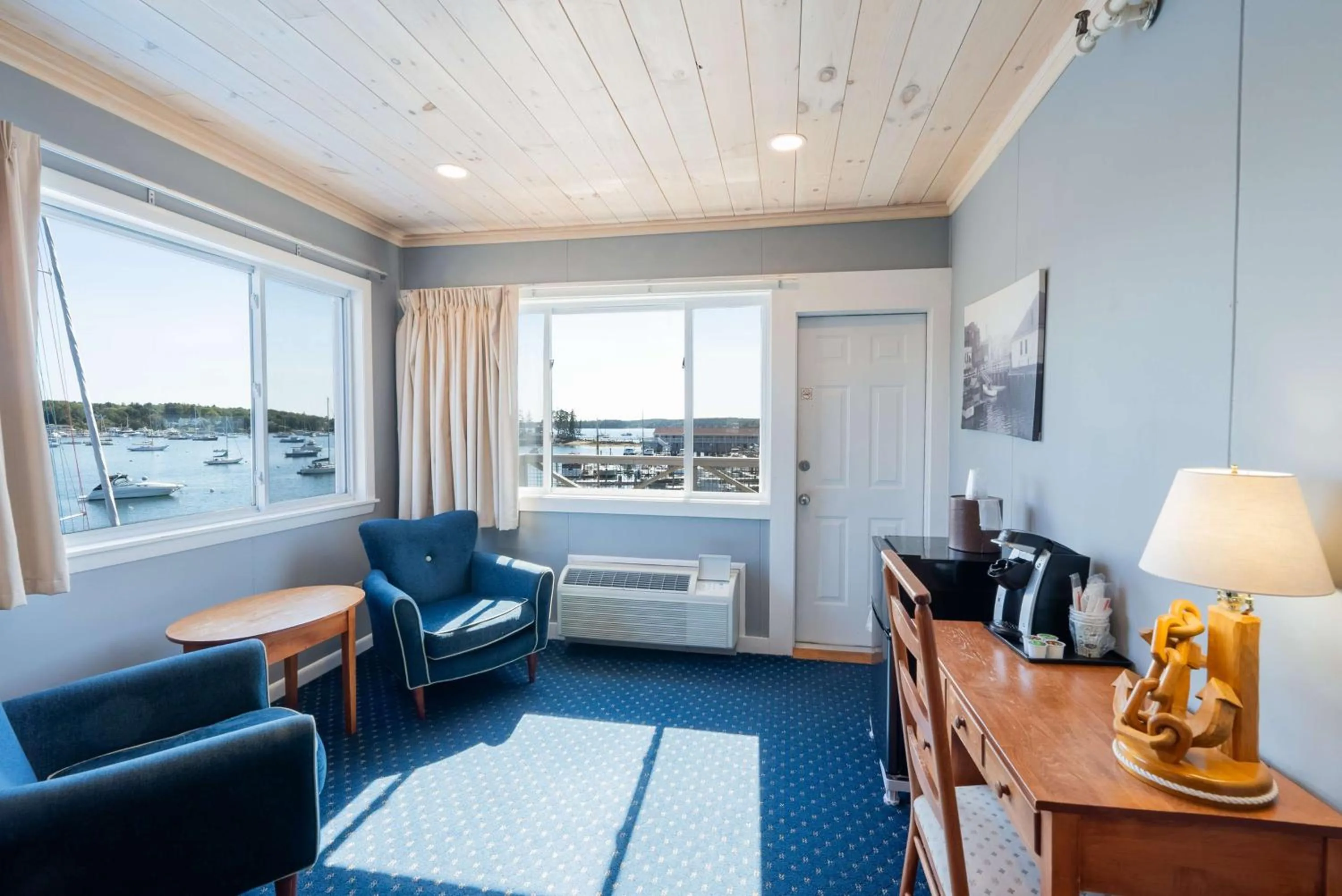 Seating area in Fisherman's Wharf Inn