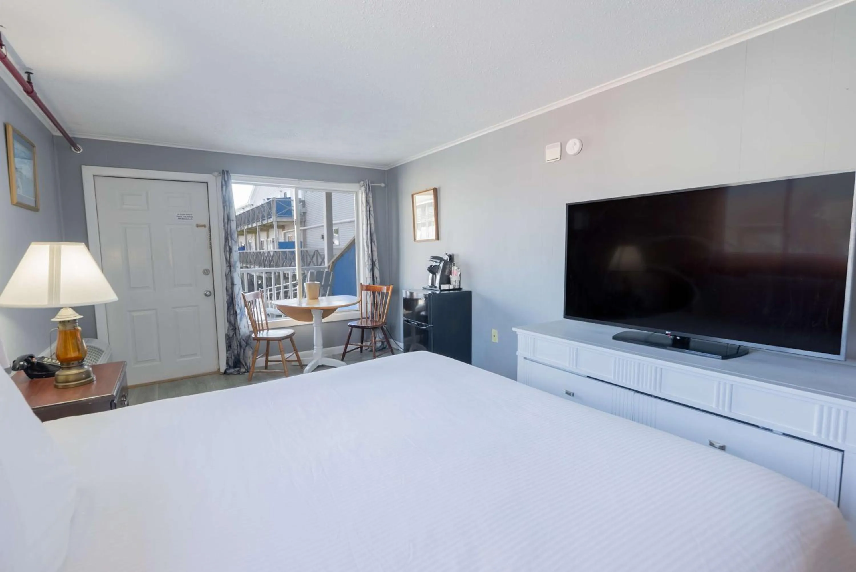 Bedroom, Bed in Fisherman's Wharf Inn