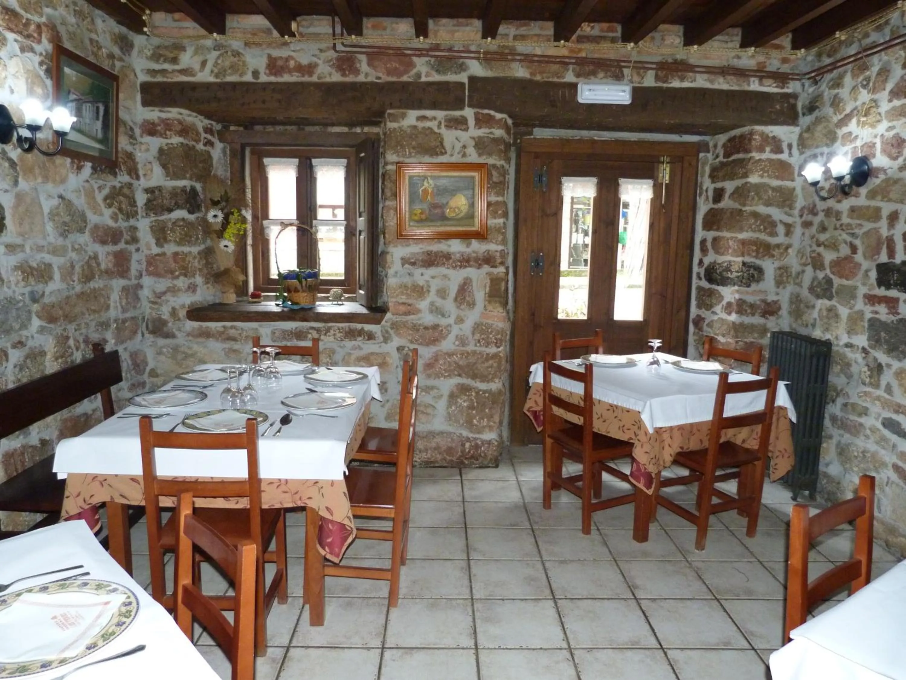 Restaurant/places to eat in Hotel Rural Los Texos