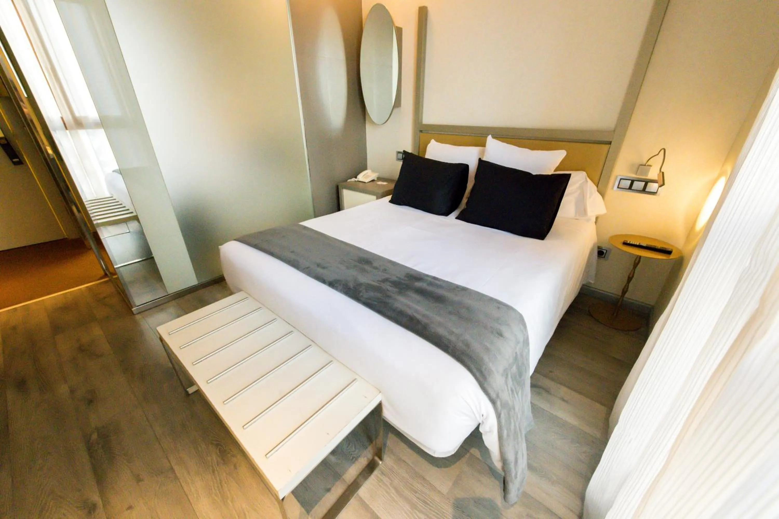 Photo of the whole room, Bed in Hotel & Spa Princesa Munia