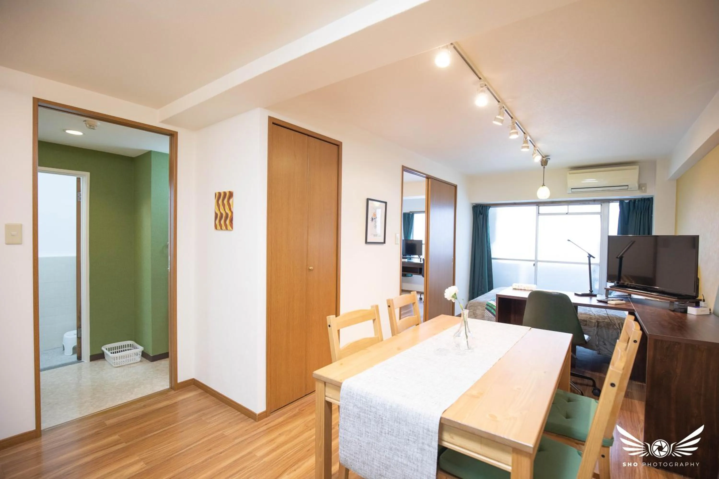 TV and multimedia in Hakata apartment