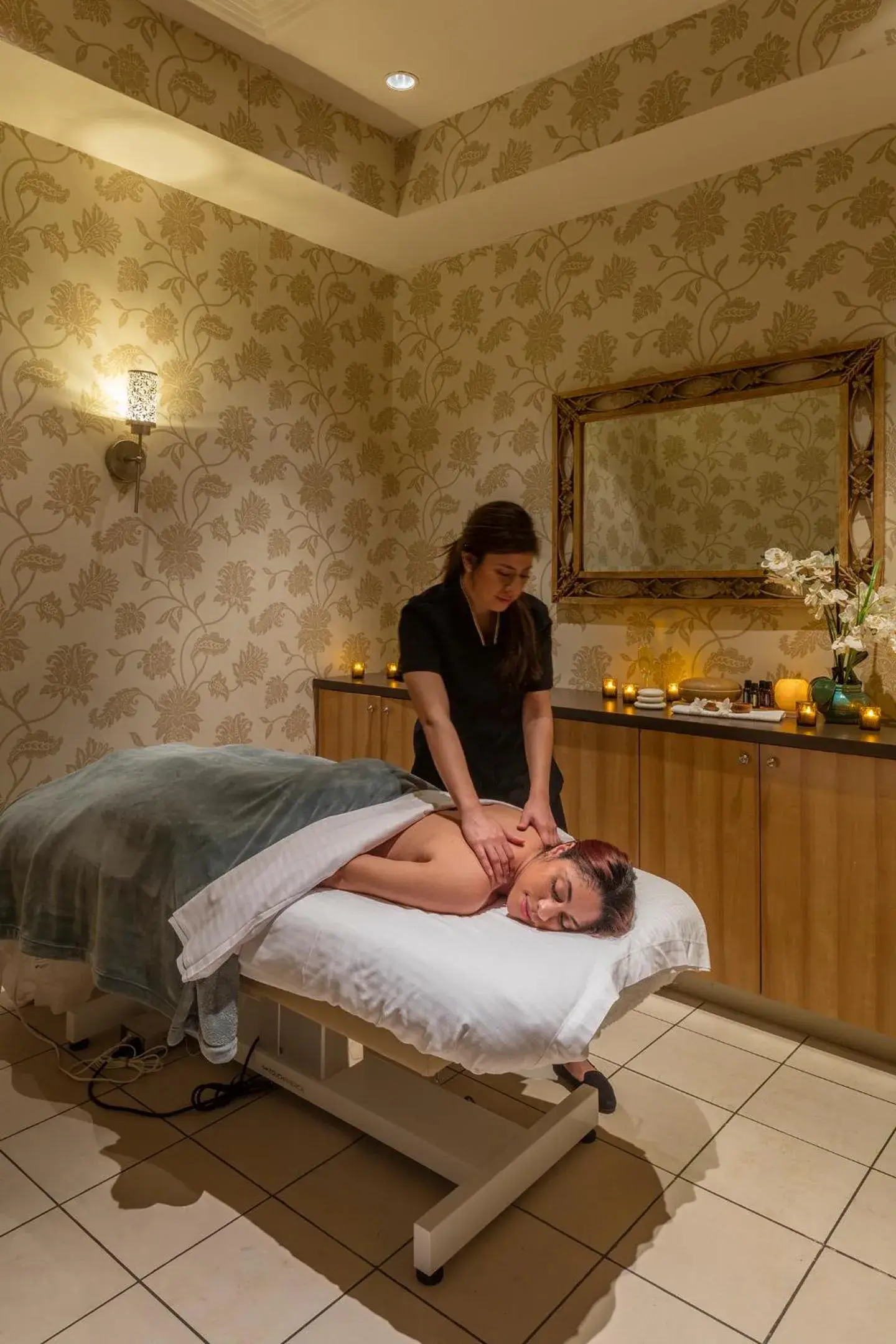 Spa and wellness centre/facilities in Moody Gardens Hotel Spa and Convention Center Spa and wellness centre/facilities in Moody Gardens Hotel Spa and Convention Center