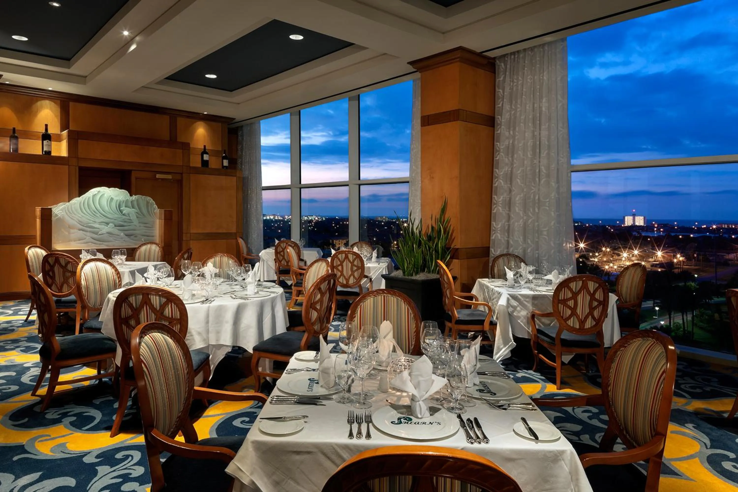 Restaurant/places to eat in Moody Gardens Hotel Spa and Convention Center