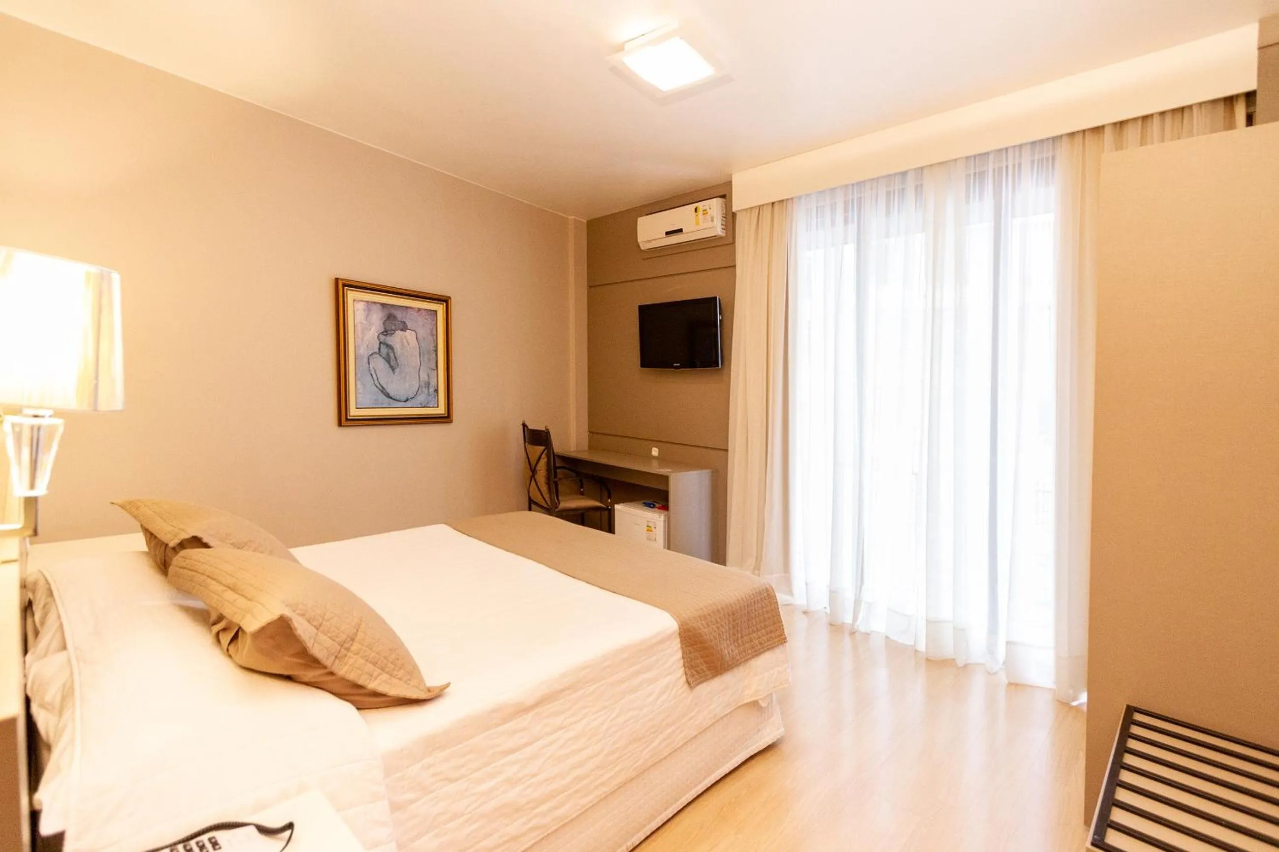 Bed in Curitiba Palace Hotel