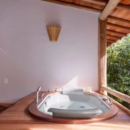 Hot Tub in Amaia Trancoso Hotel Hot Tub in Amaia Trancoso Hotel