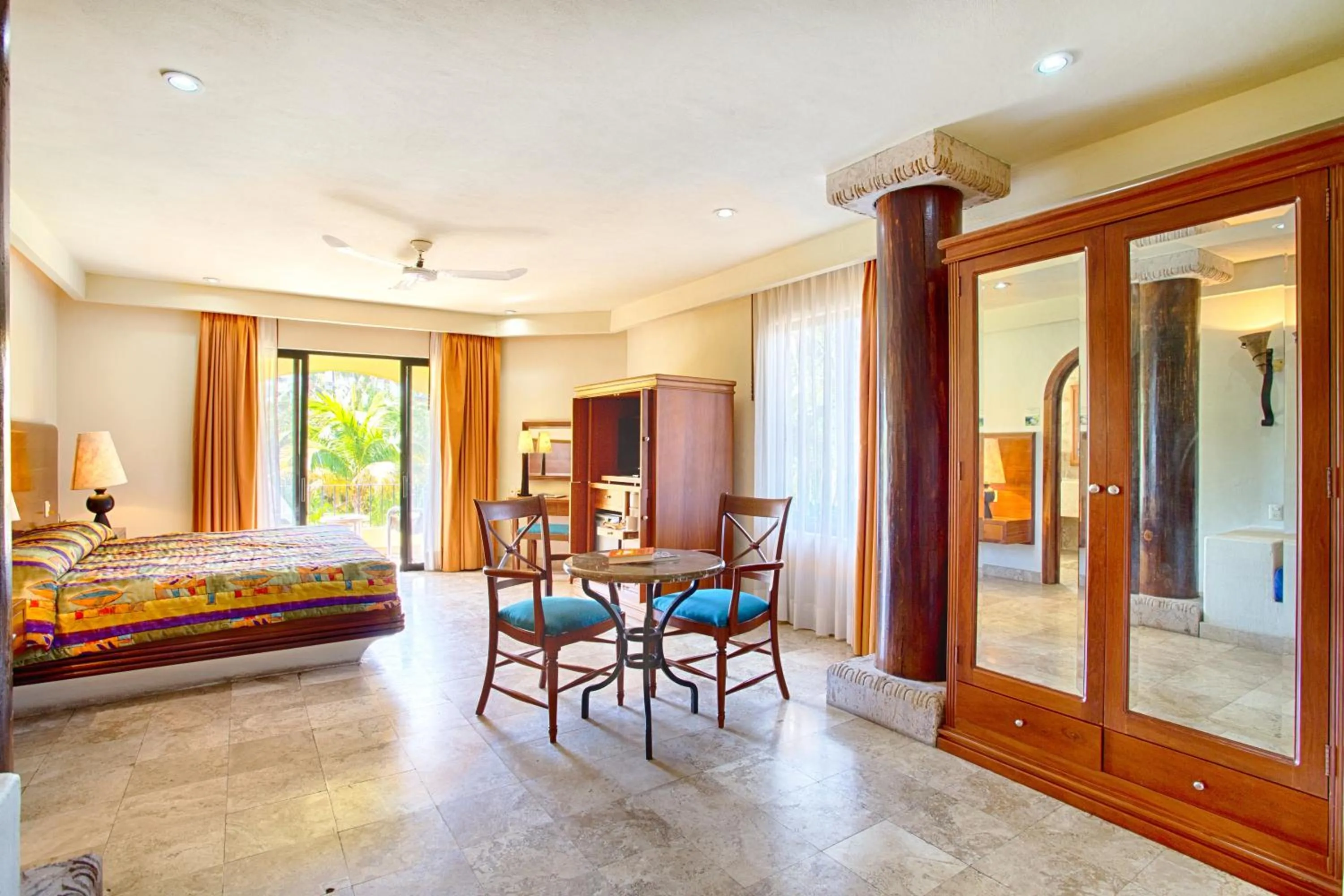 TV and multimedia, Bed in Hotel Garza Canela