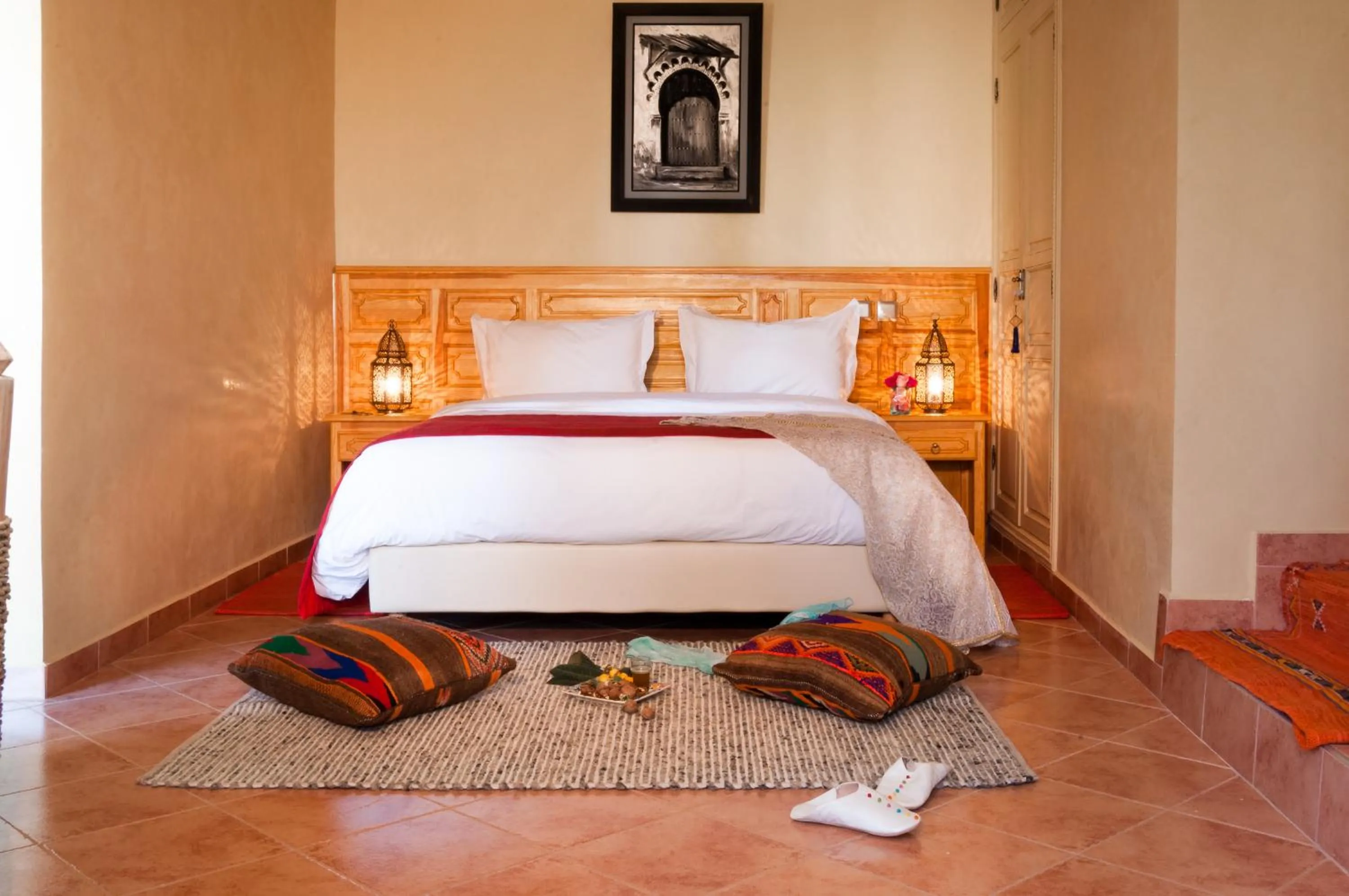 Photo of the whole room, Bed in Riad Sougtani
