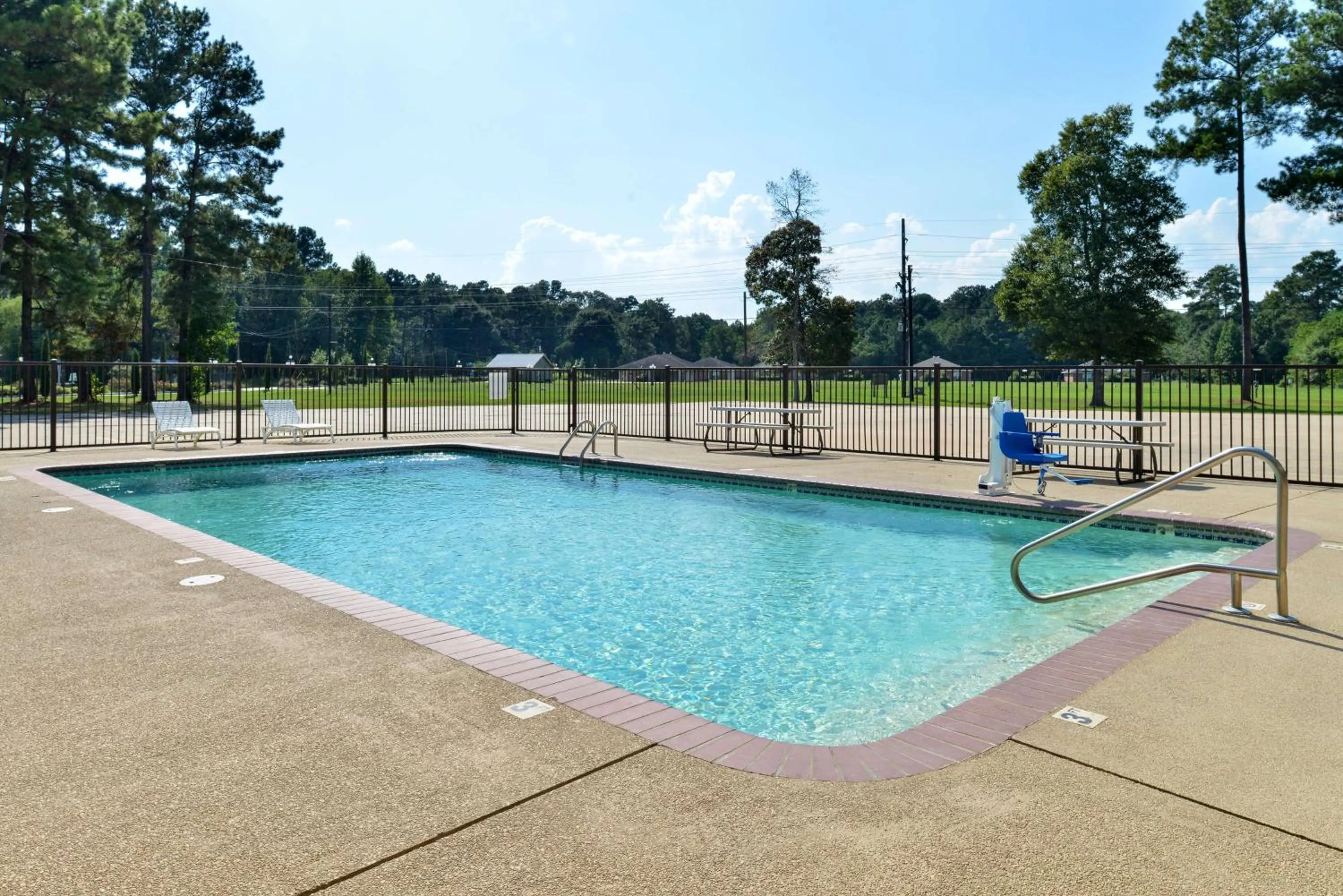 Swimming Pool in Americas Best Value Inn Kinder