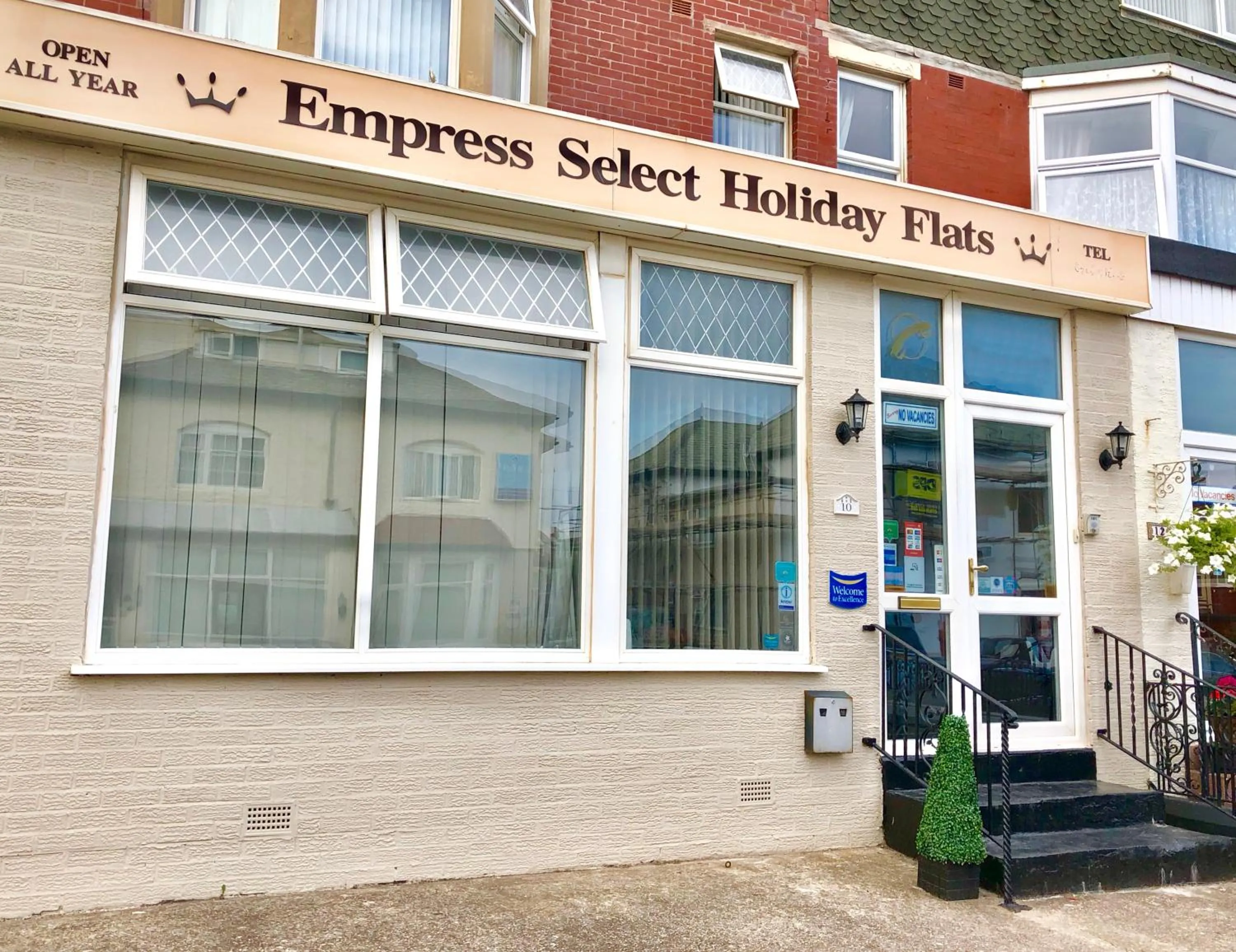 Facade/entrance in Empress Select Holiday Flats