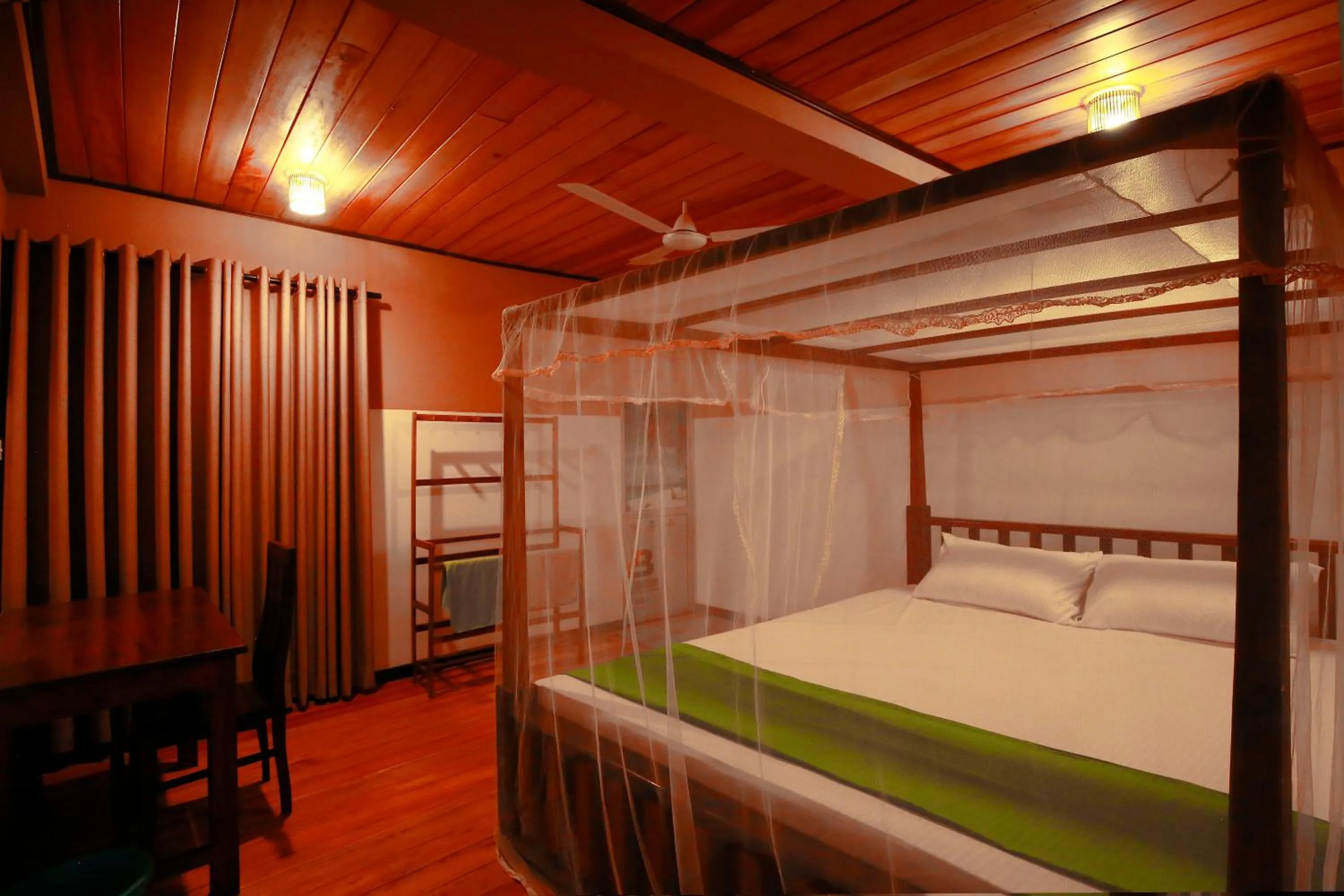 Bed in New Ocean Vibes Ahangama