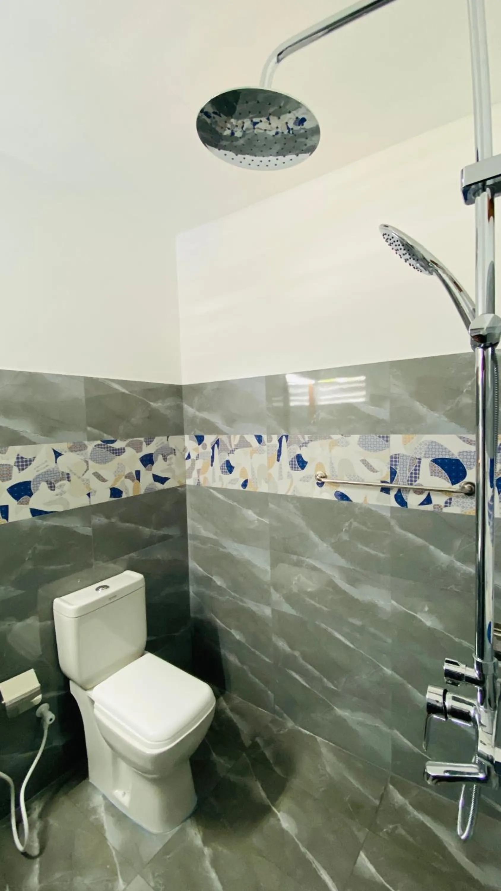 Bathroom in New Ocean Vibes Ahangama