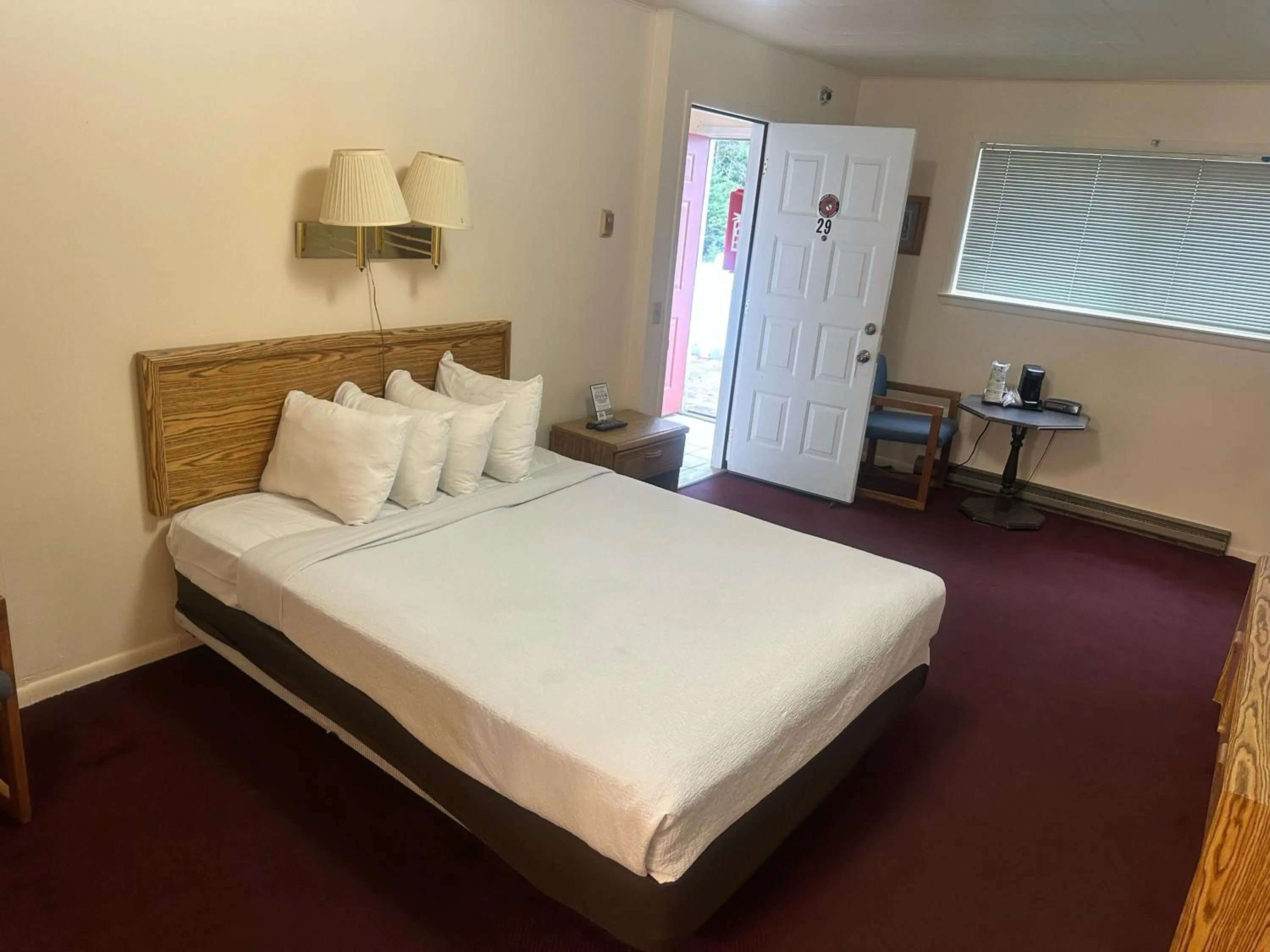 Bed in Bells Melody Motel