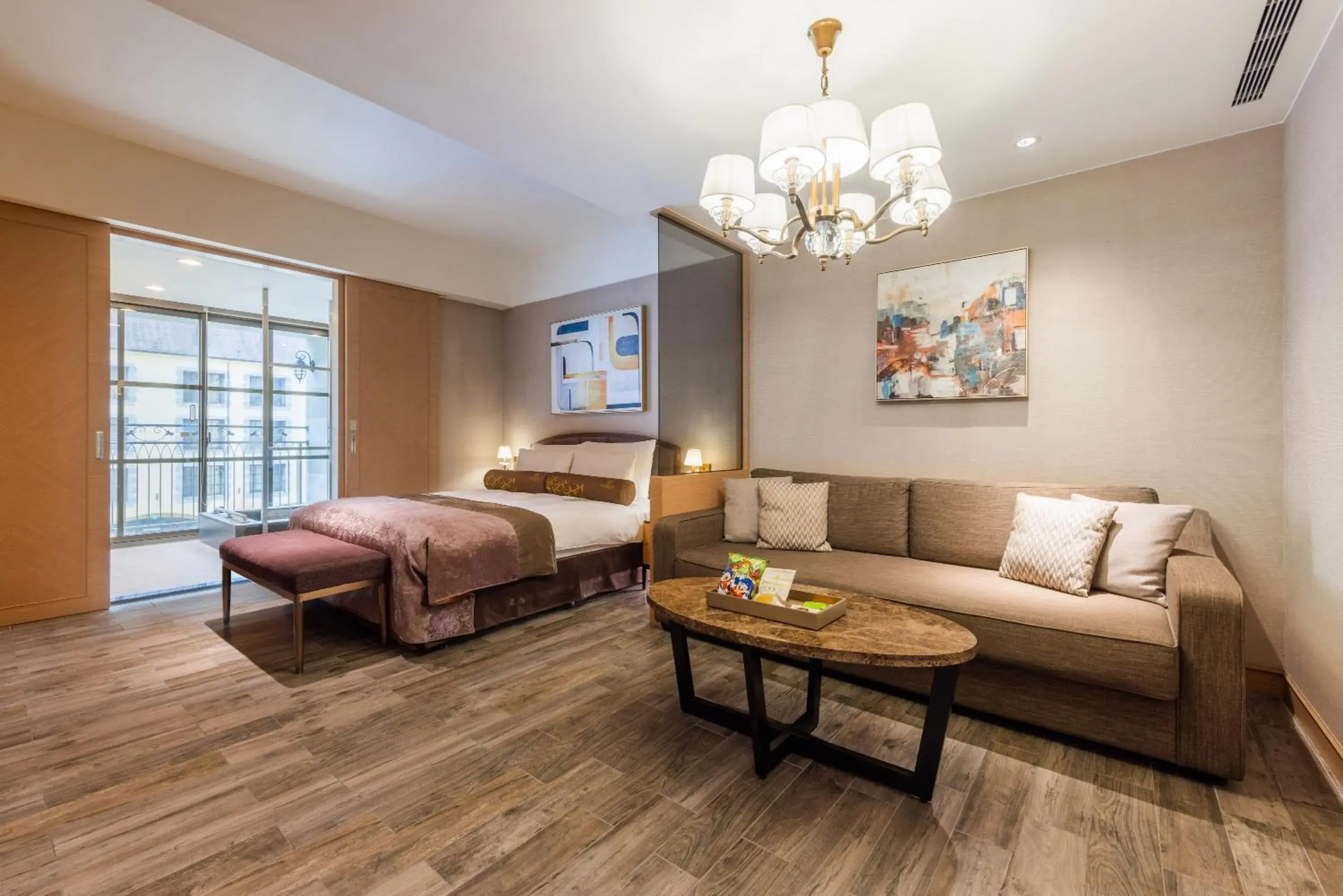 Castle Superior Double Room in Grand Cosmos Resort Ruisui Hualien Castle Superior Double Room in Grand Cosmos Resort Ruisui Hualien