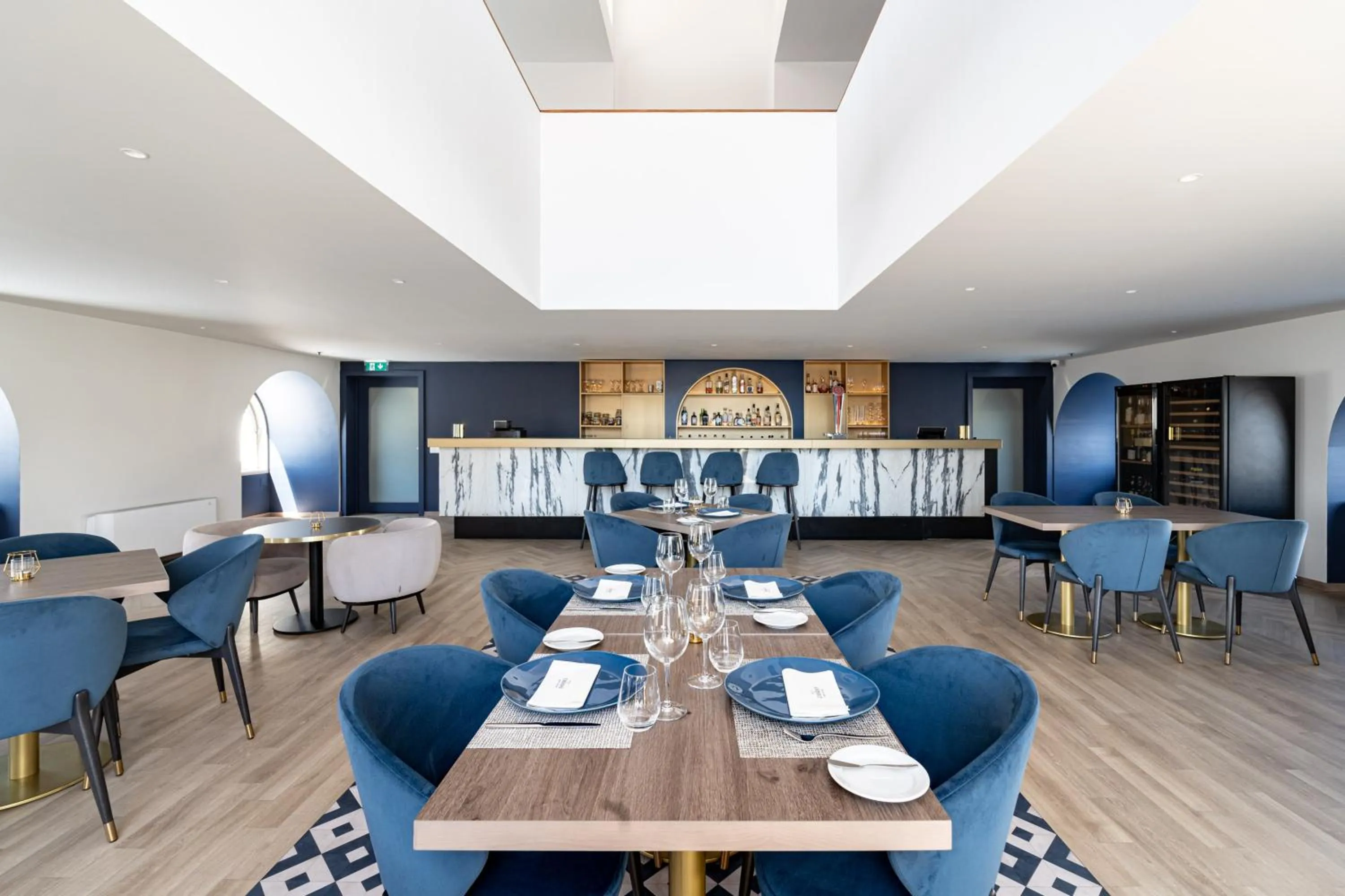 Restaurant/places to eat in Hotel do Chiado