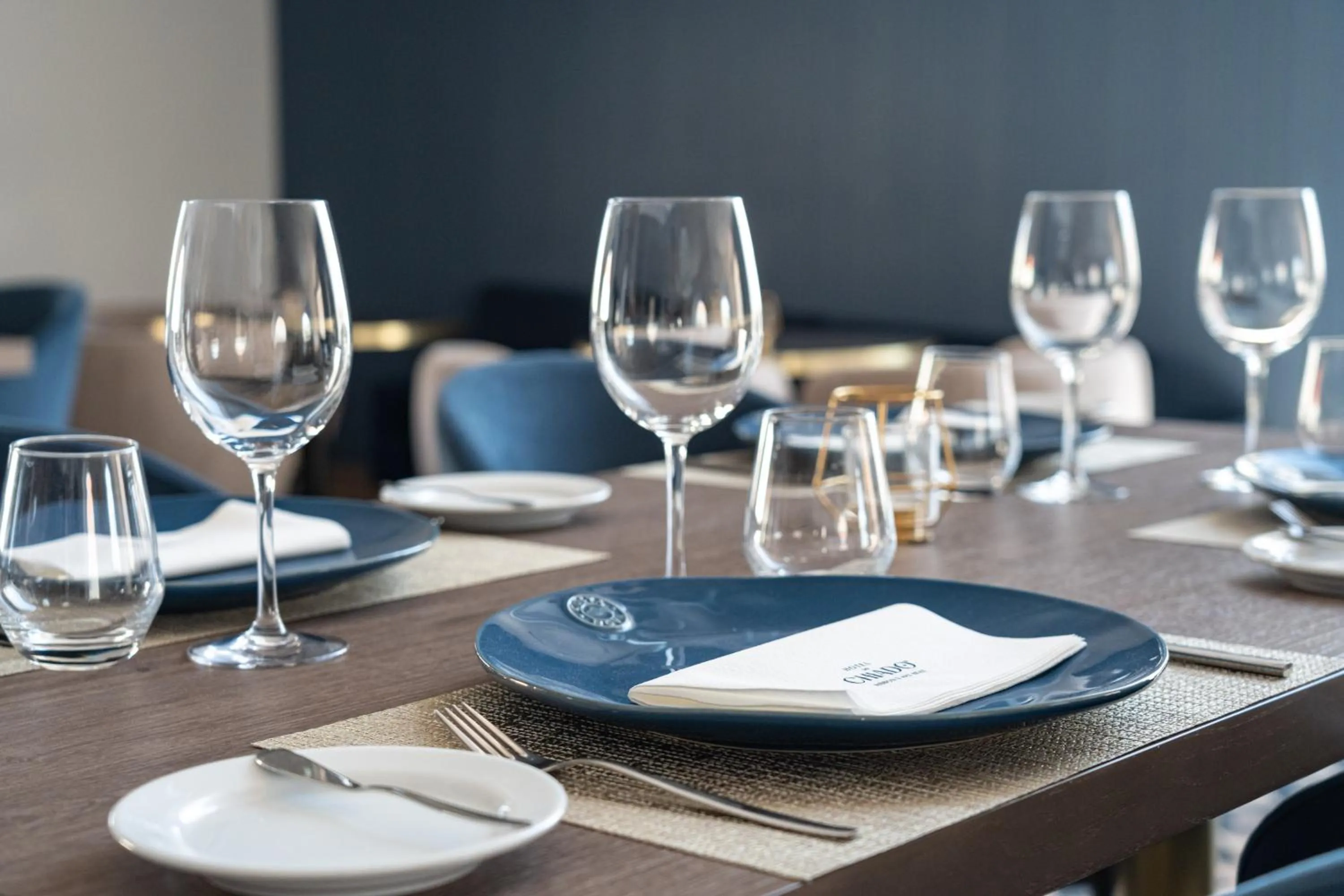 Restaurant/places to eat in Hotel do Chiado