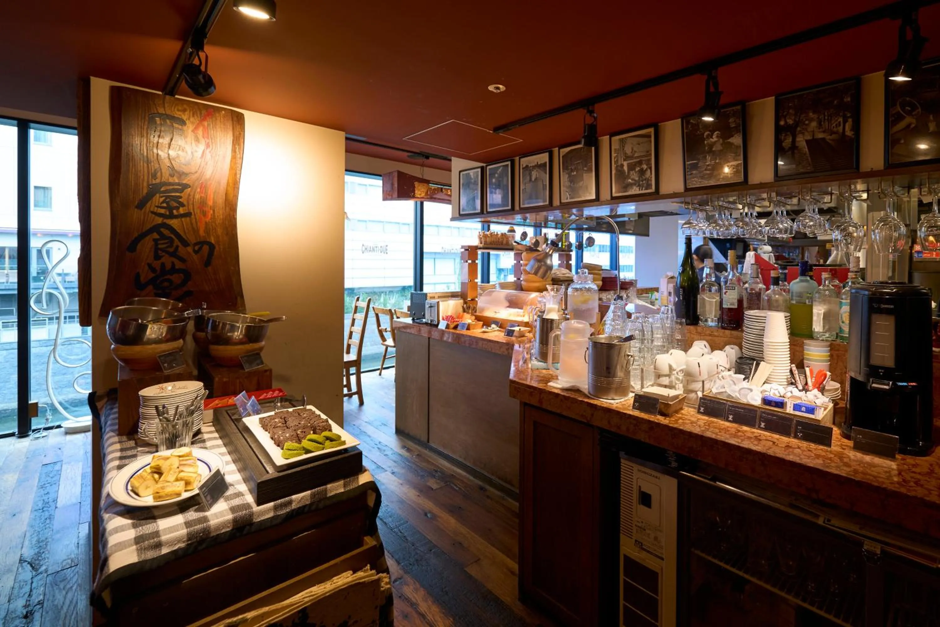 Restaurant/places to eat in Hotel Resol Akihabara