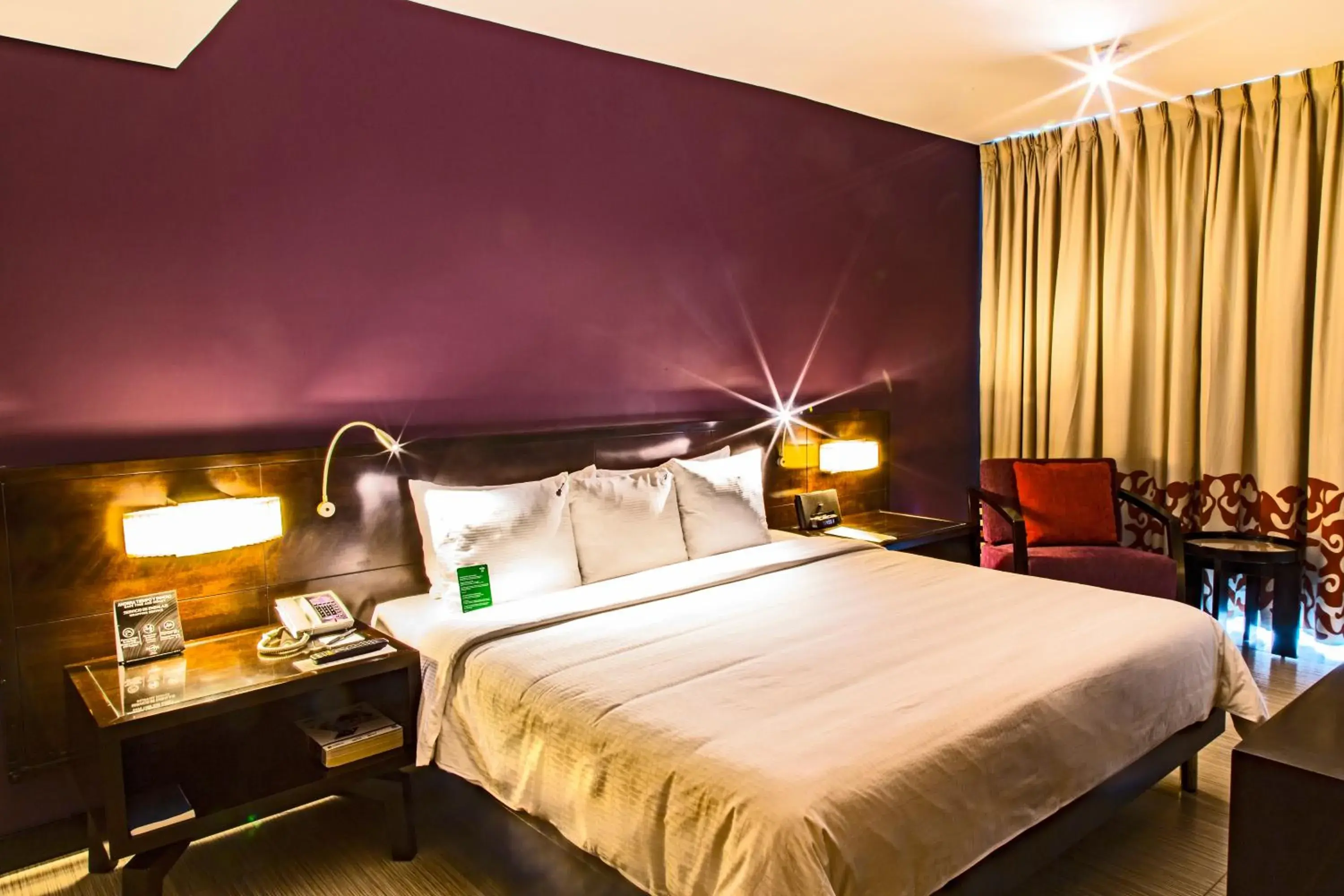 Bedroom, Bed in Megapolis Hotel Panama Bedroom, Bed in Megapolis Hotel Panama