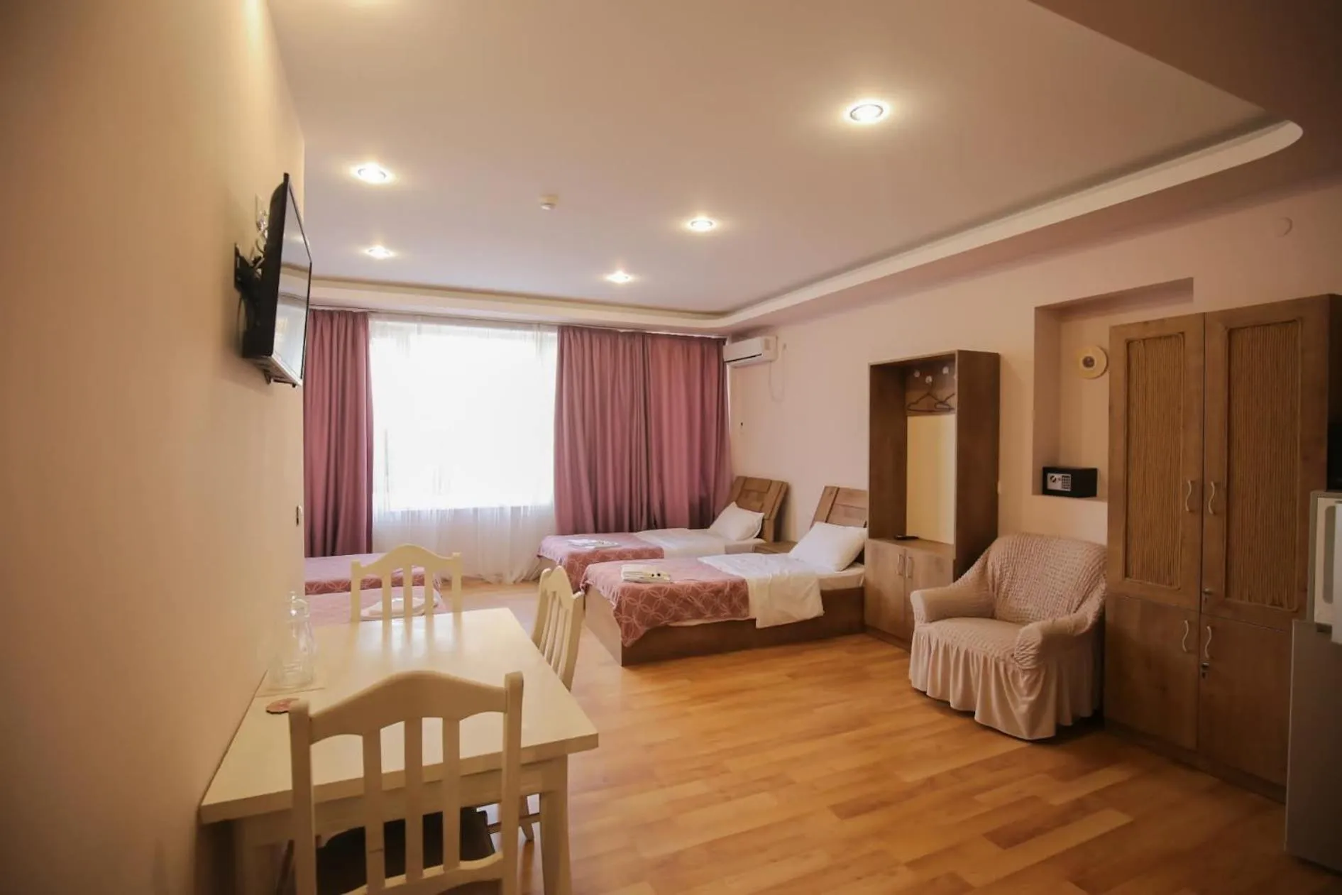 Bed in Hotel Caucasus