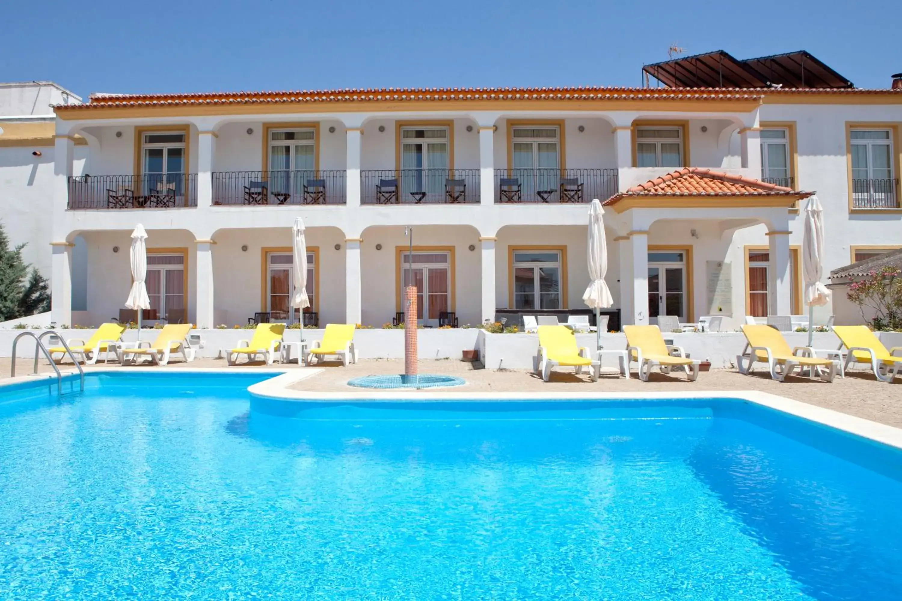 Swimming pool in Hotel Convento D'Alter by Asite Hotels Swimming pool in Hotel Convento D'Alter by Asite Hotels