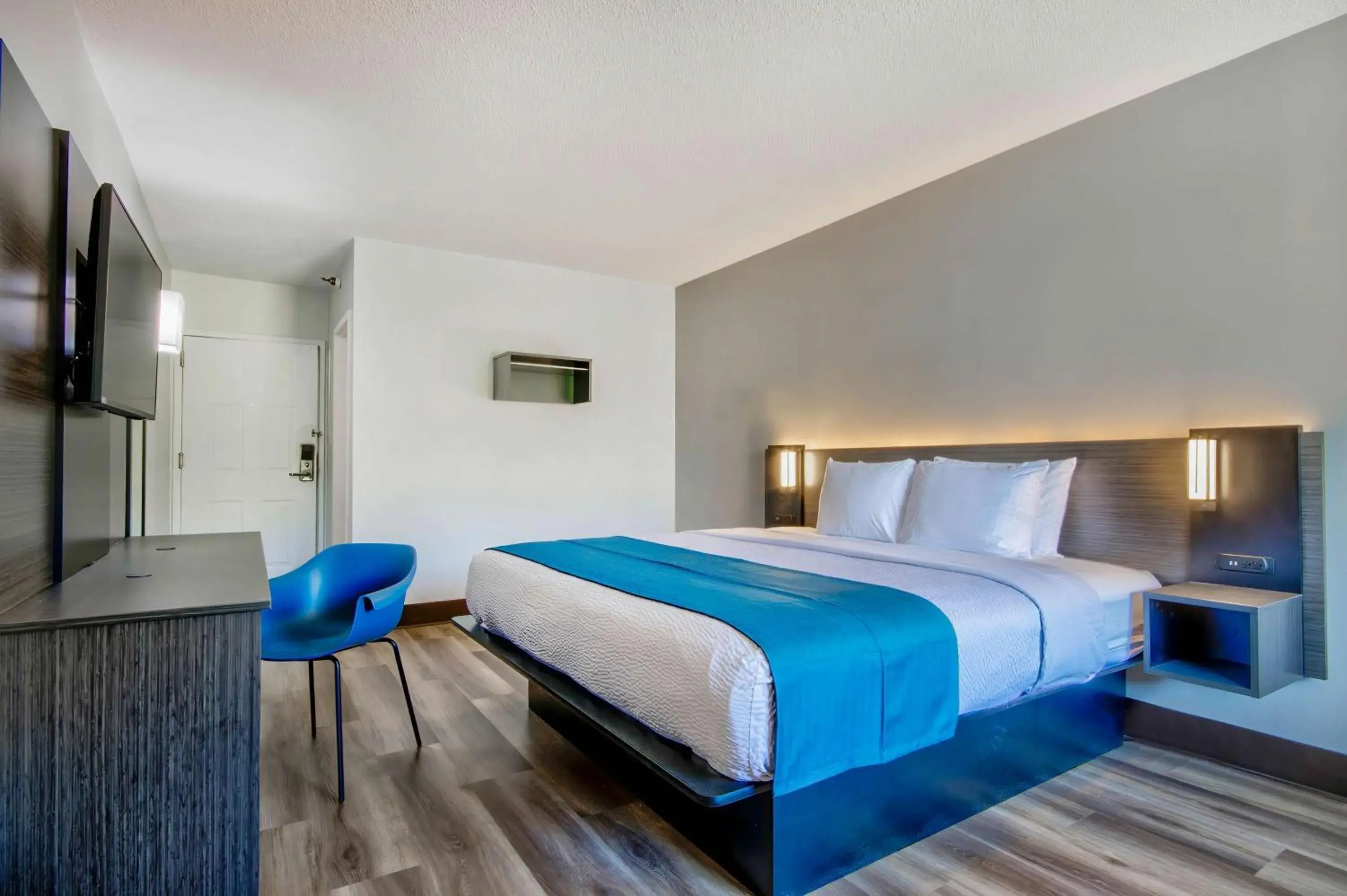 Bedroom, Bed in Motel 6 Jeffersonville, IN Bedroom, Bed in Motel 6 Jeffersonville, IN