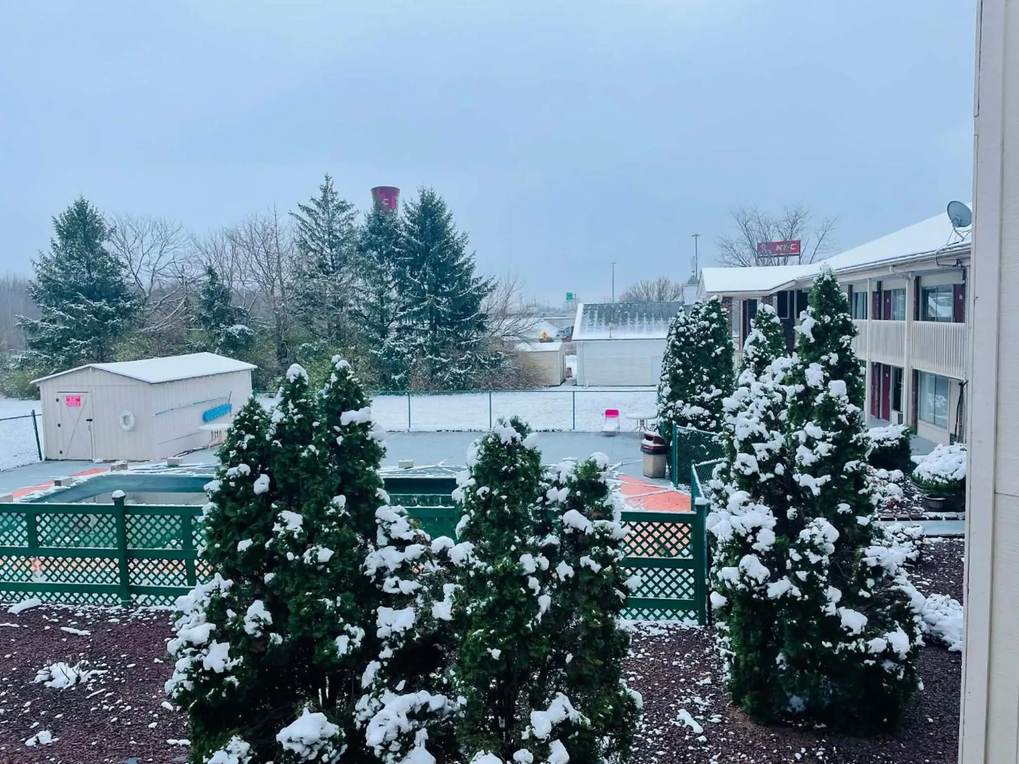 Travelodge by Wyndham Sellersburg