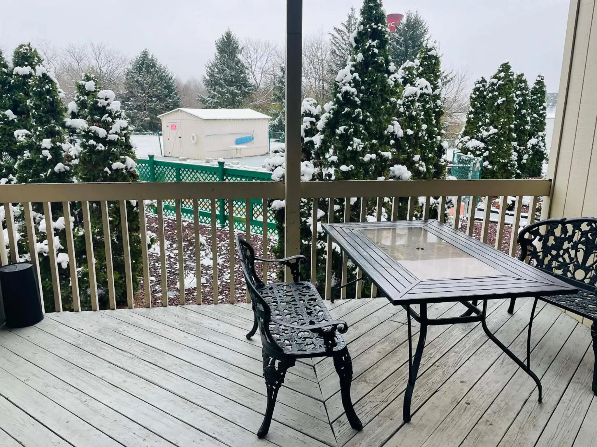 Travelodge by Wyndham Sellersburg