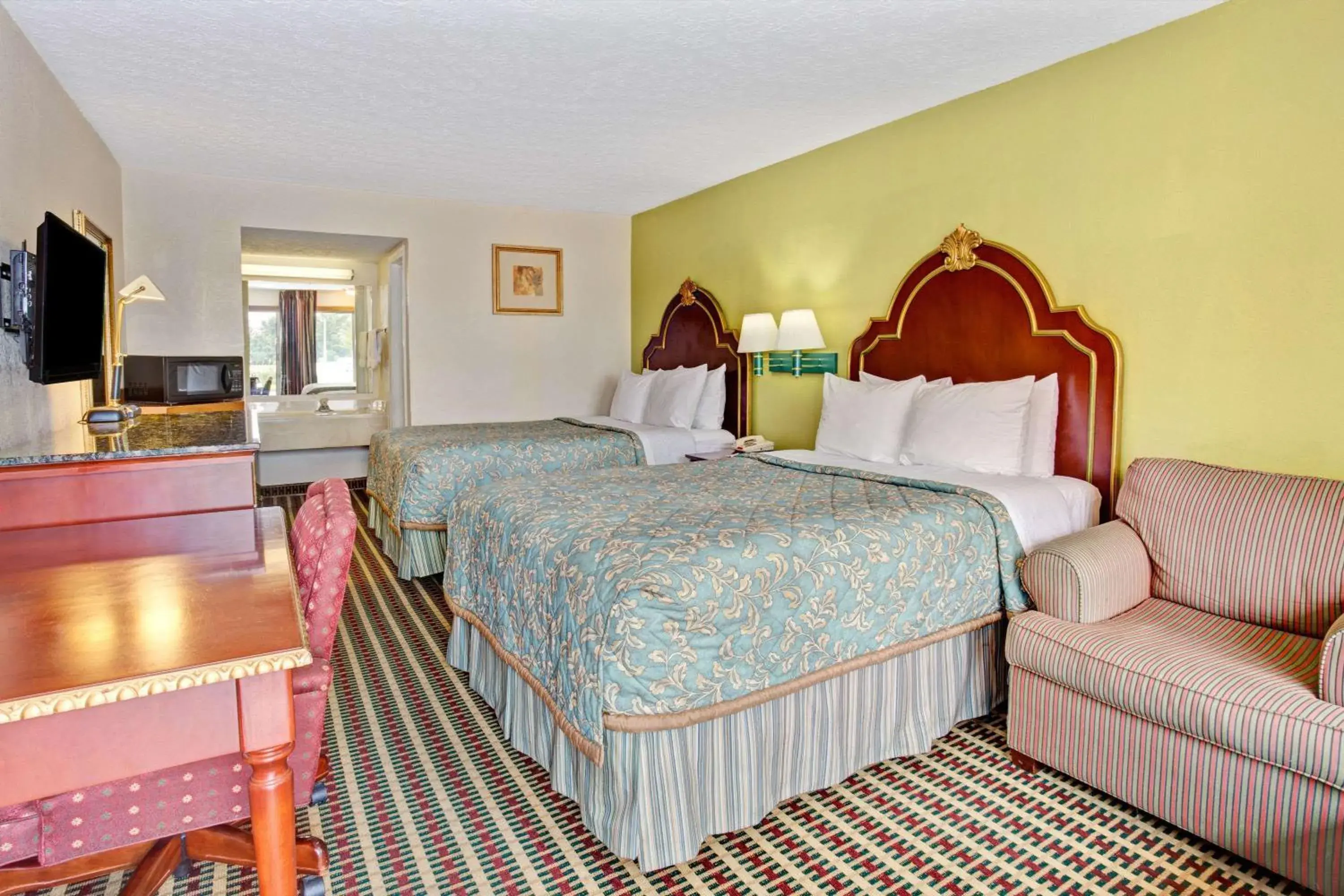 Photo of the whole room, Bed in Travelodge by Wyndham Sellersburg Photo of the whole room, Bed in Travelodge by Wyndham Sellersburg