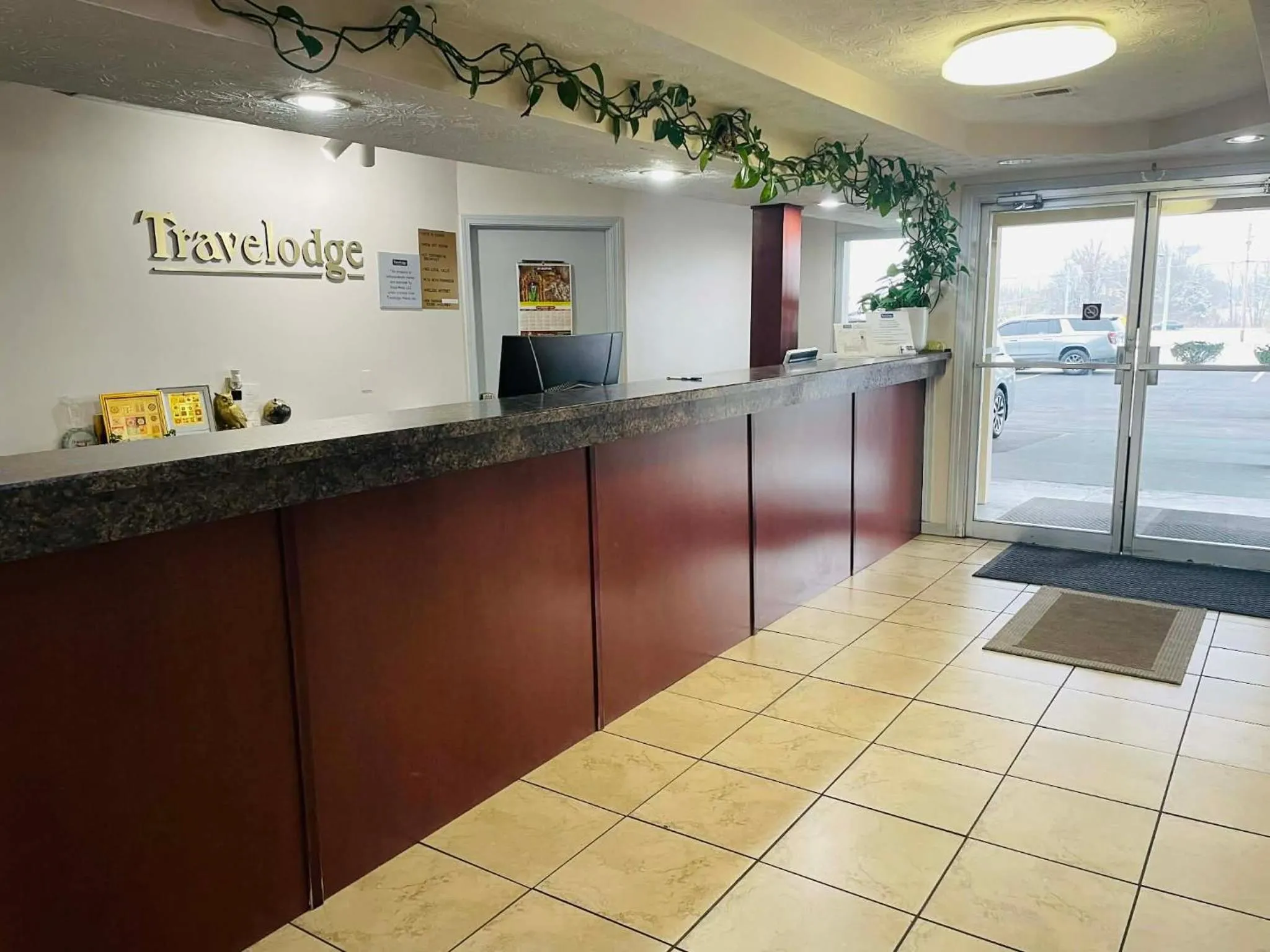 minibar in Travelodge by Wyndham Sellersburg