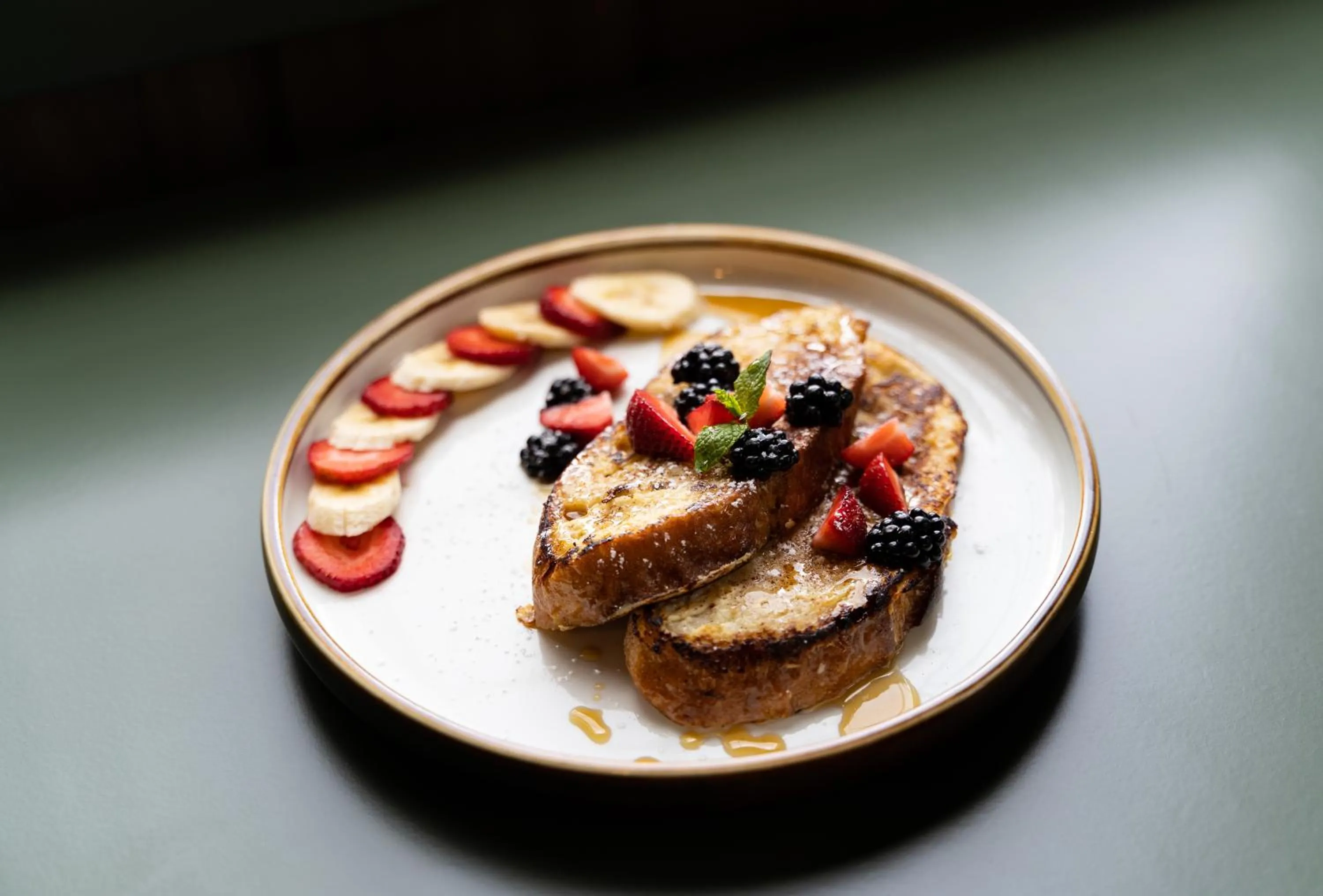 Breakfast in Pine Bungalows