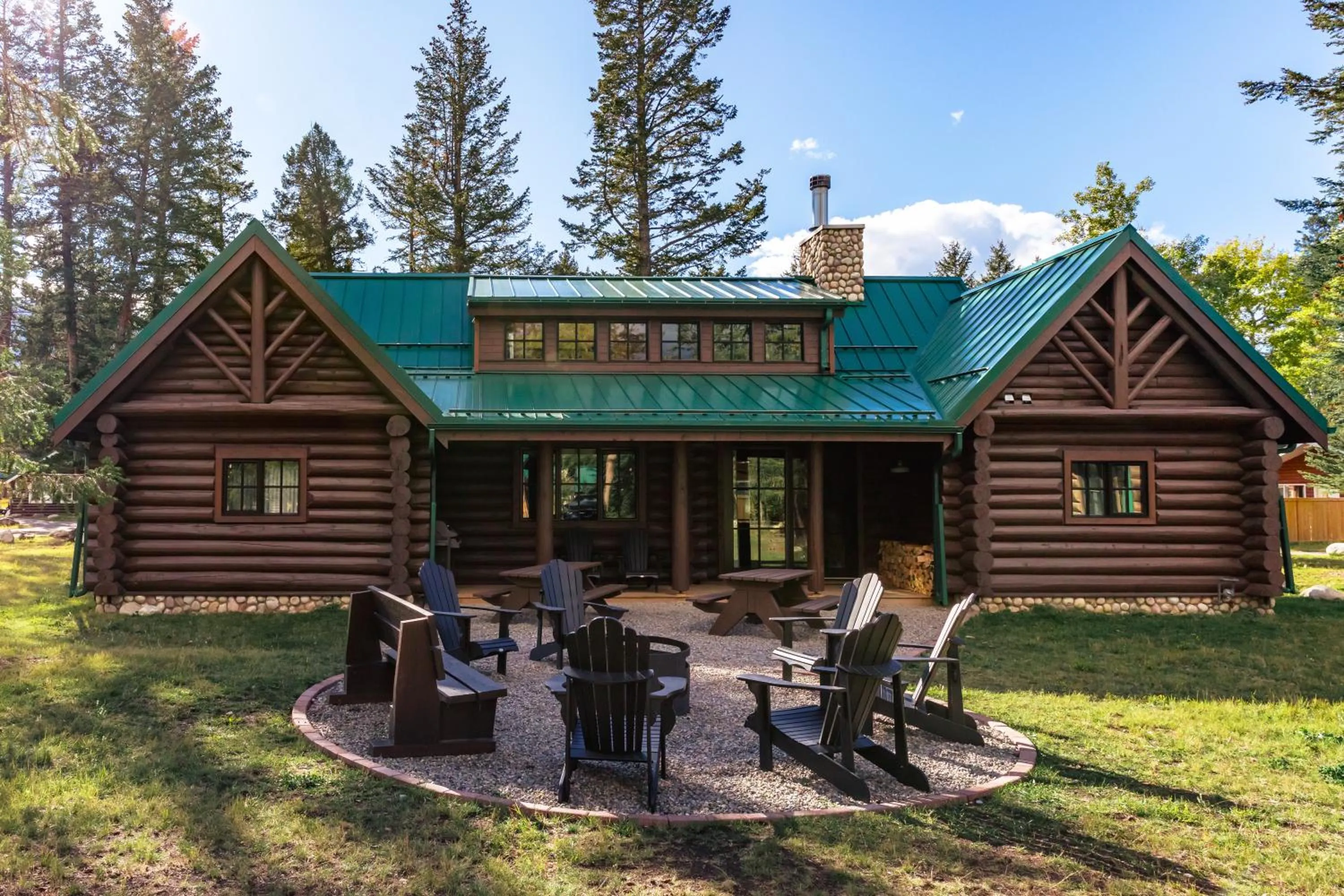Property building in Pine Bungalows