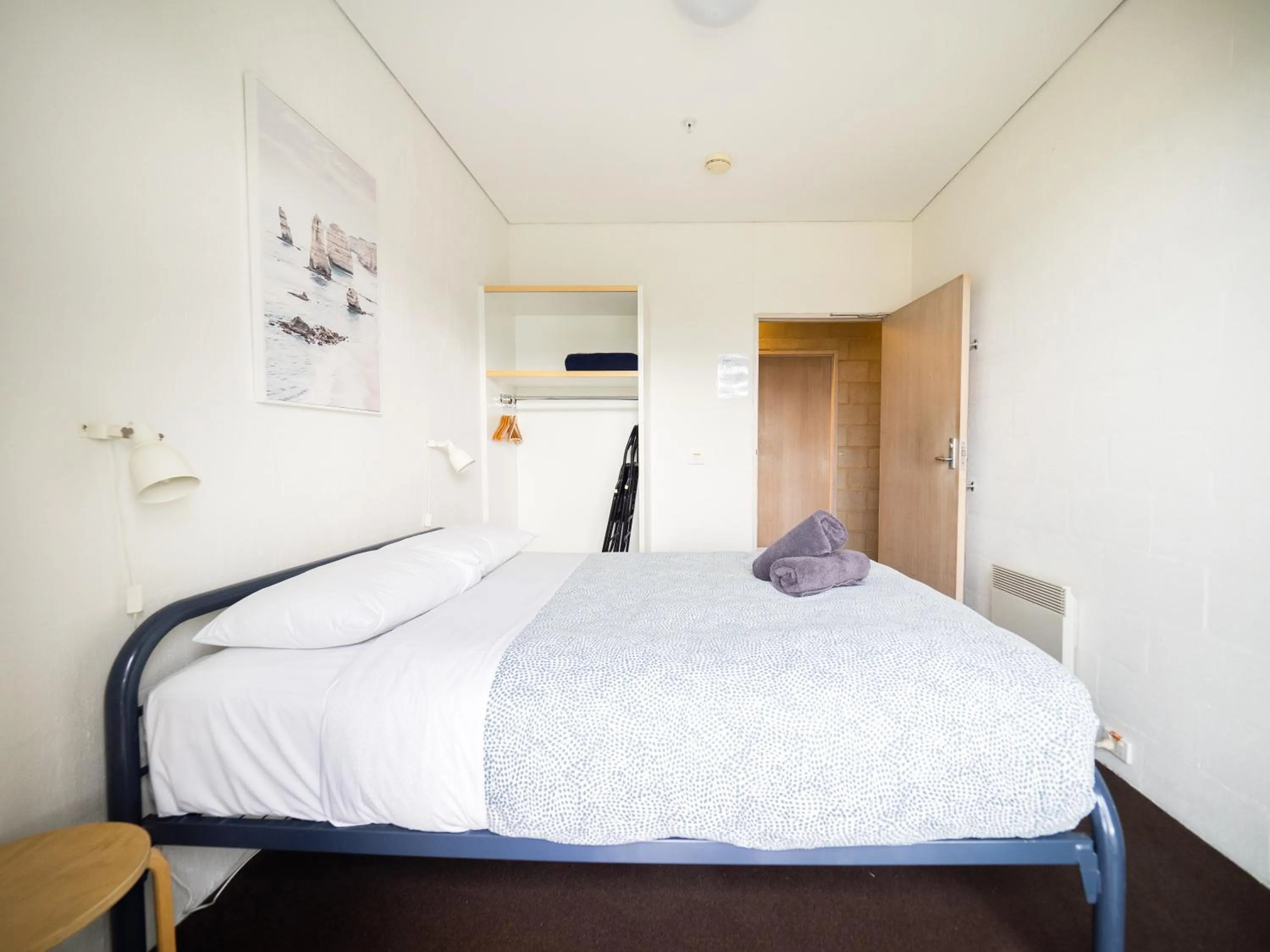 Bed in YHA Apollo Bay Eco