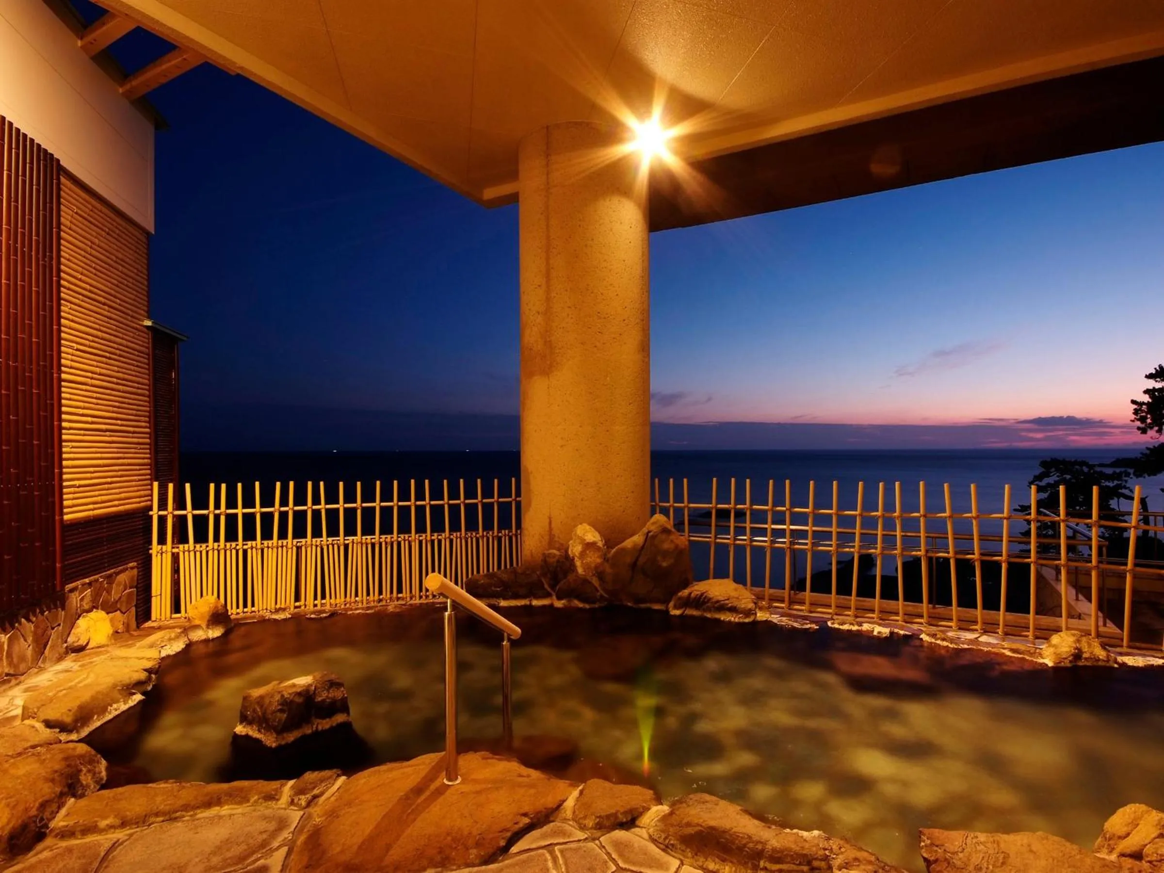Hot Spring Bath in Hotel Kinparo
