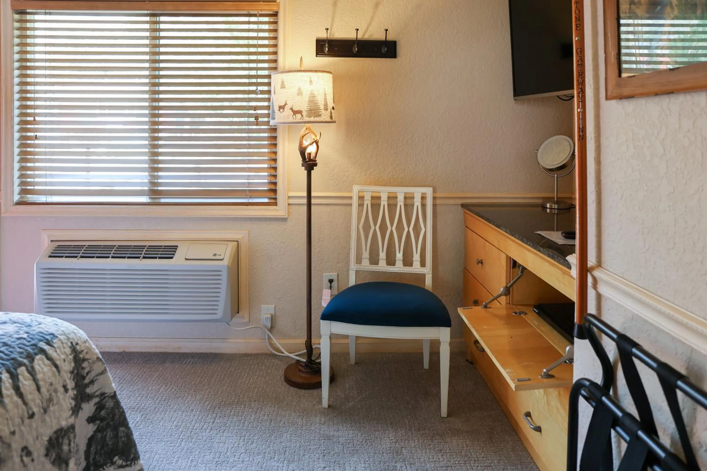 Yellowstone Gateway Inn