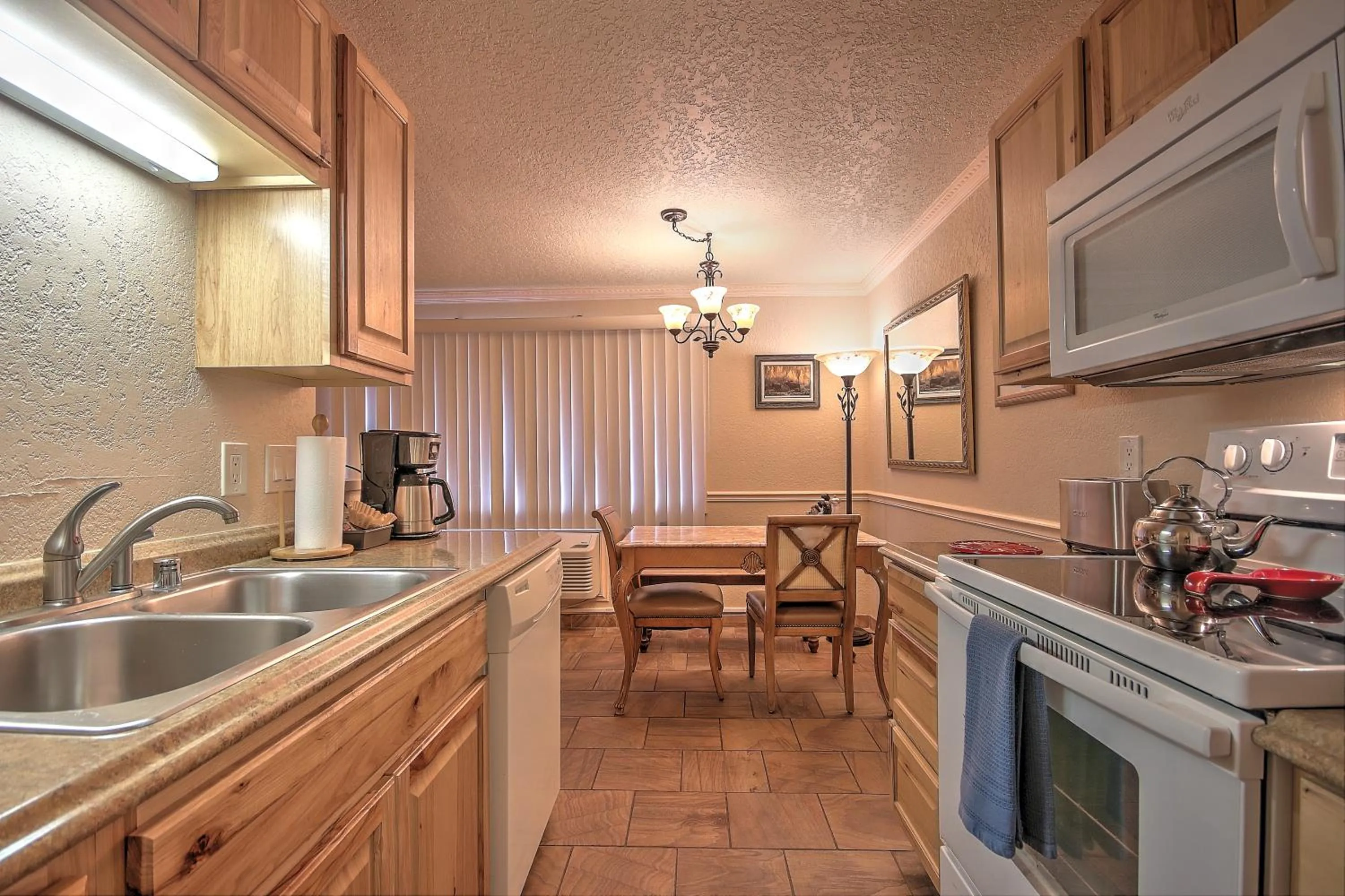 Yellowstone Gateway Inn