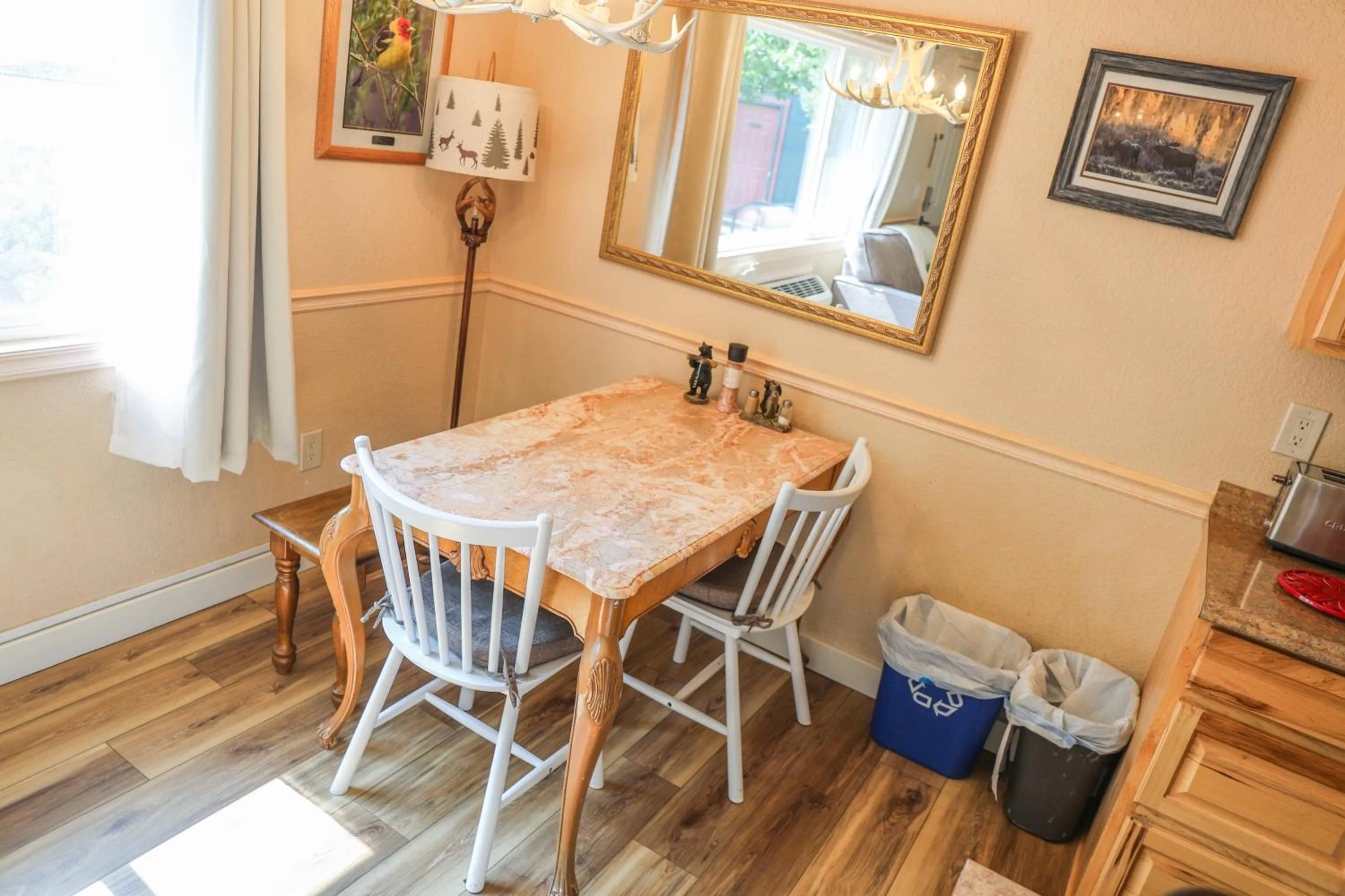 Yellowstone Gateway Inn