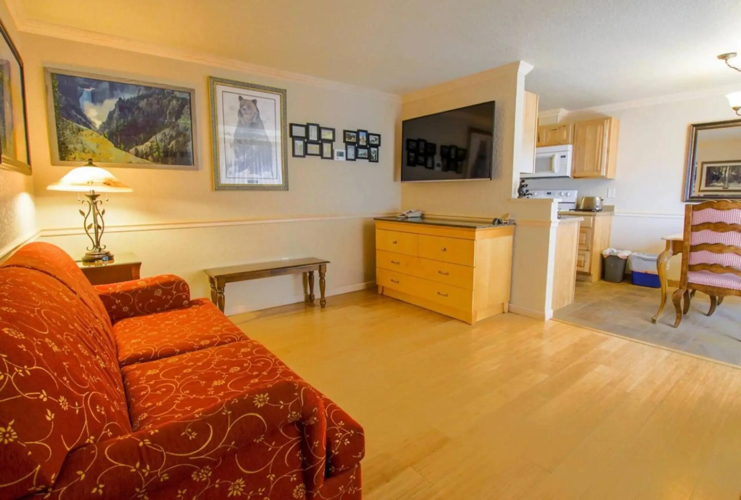 Yellowstone Gateway Inn