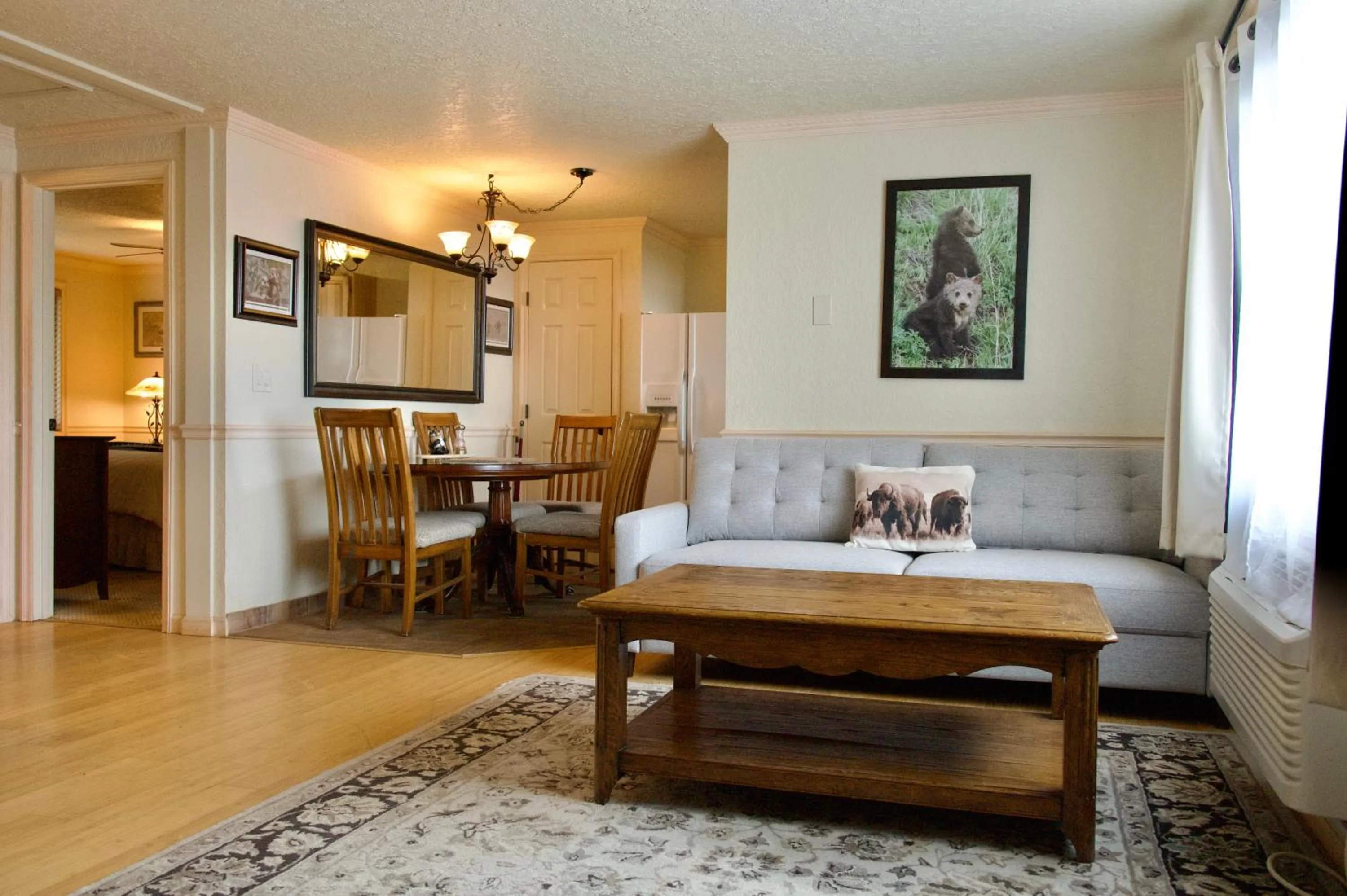 Yellowstone Gateway Inn