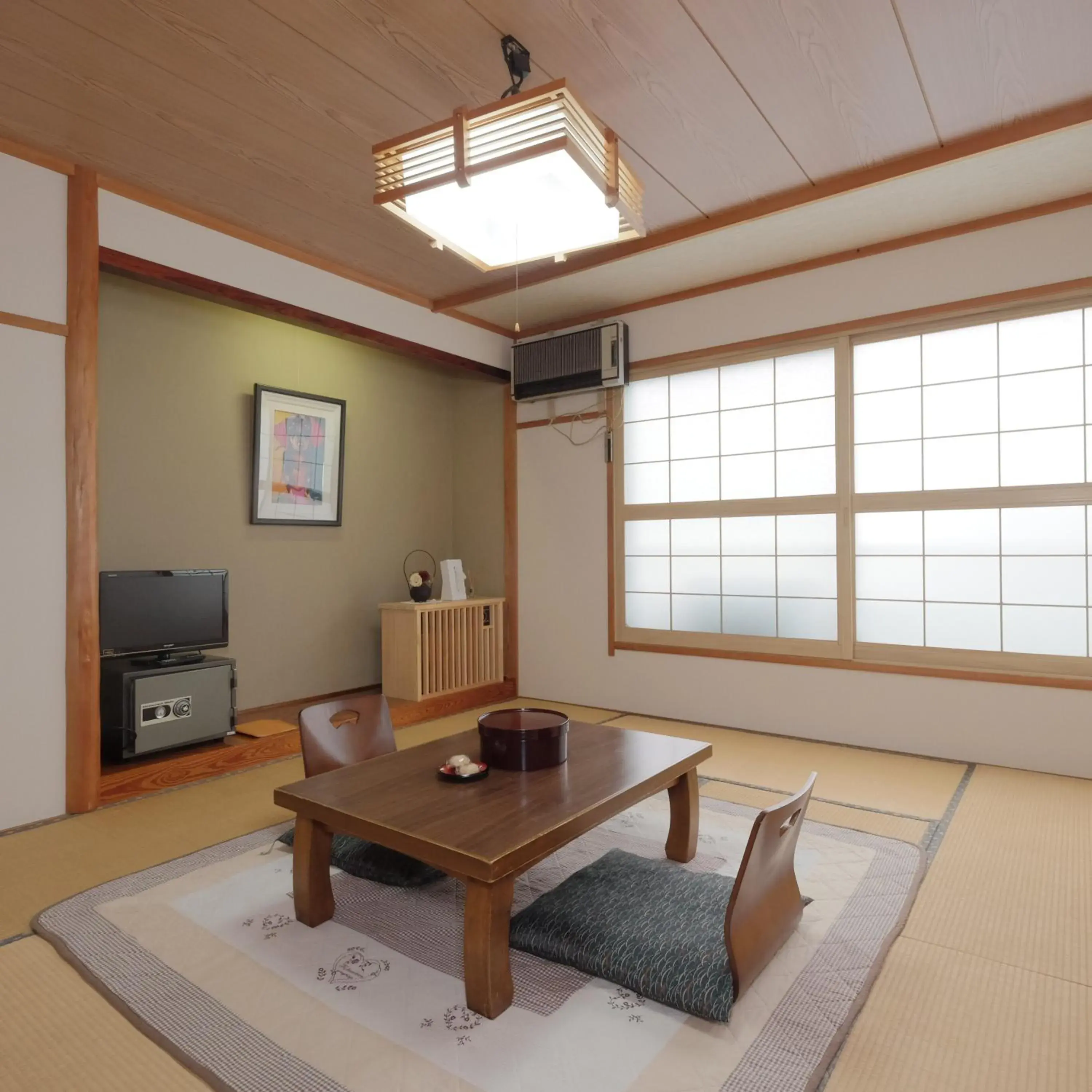 Photo of the whole room in Nozawa Onsen Utopia Photo of the whole room in Nozawa Onsen Utopia