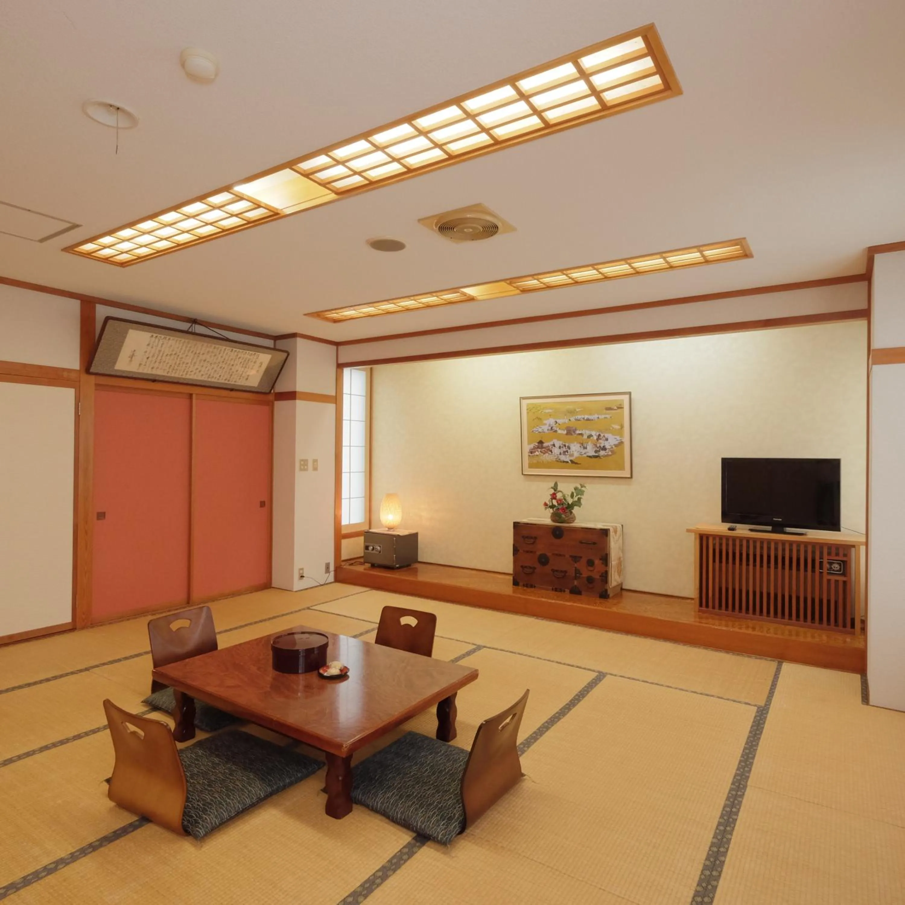 Photo of the whole room in Nozawa Onsen Utopia