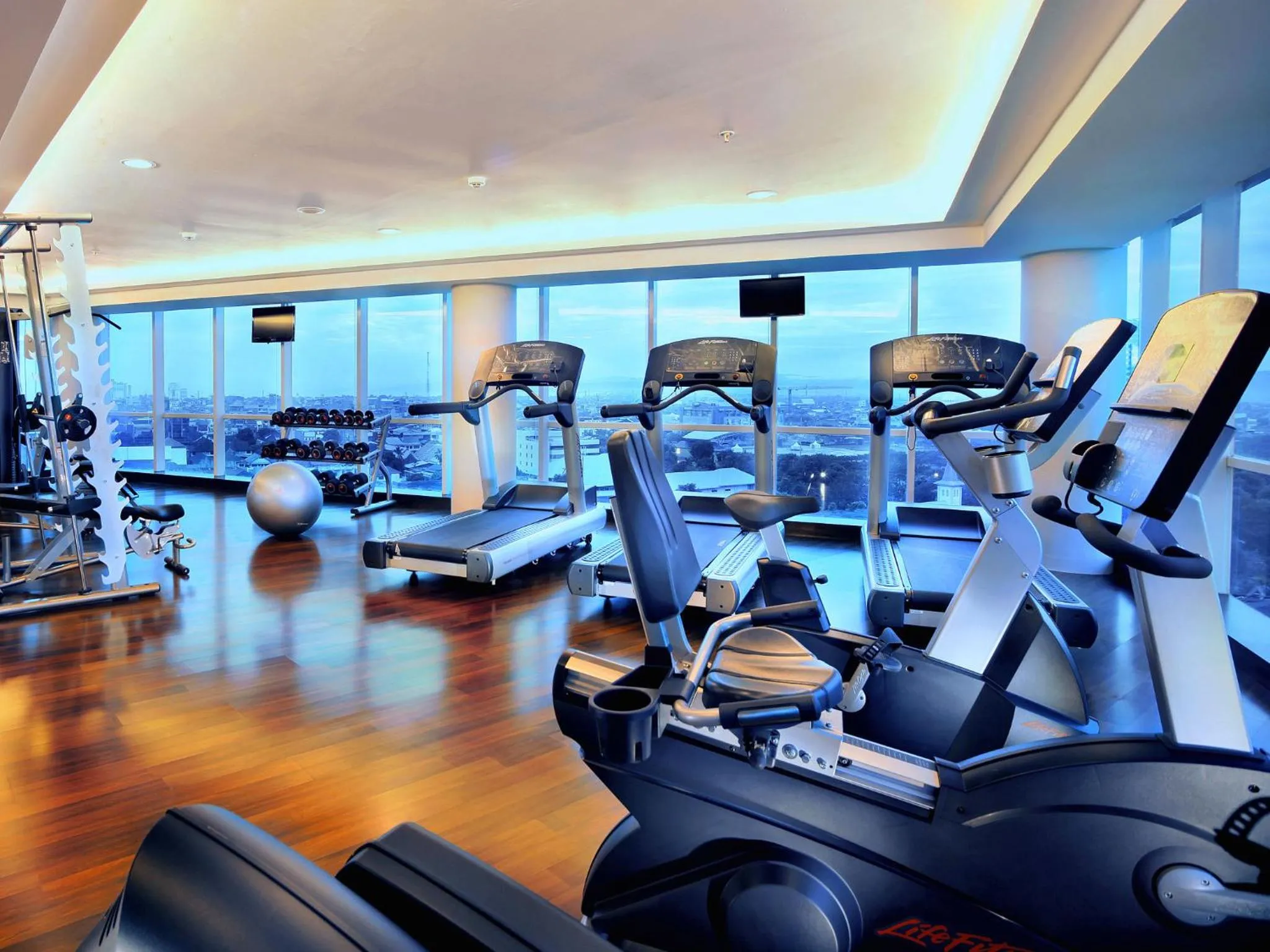 Fitness centre/facilities in Aston Makassar Hotel & Convention Center