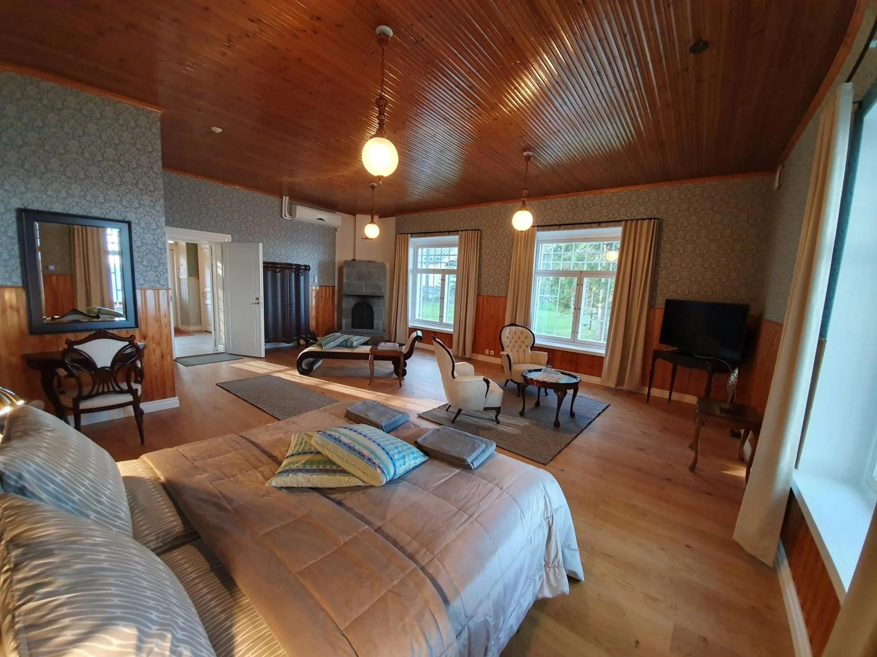 Photo of the whole room in B&B Taipaleenniemi