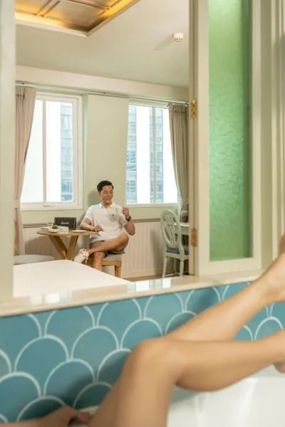 Bedroom, Bed in La Petite Salil Sukhumvit 11