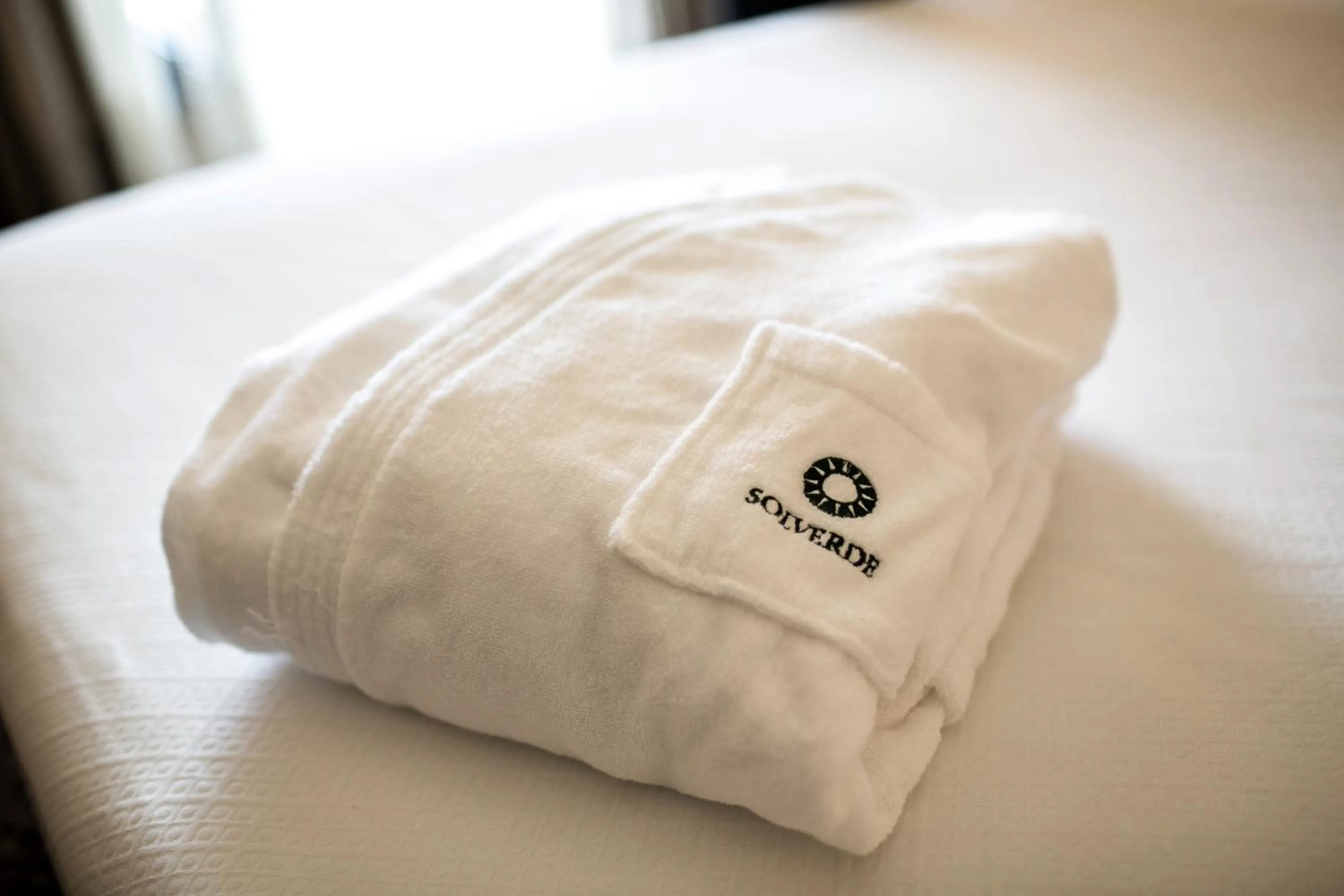 Bathroom, Bed in Hotel Solverde Spa and Wellness Center