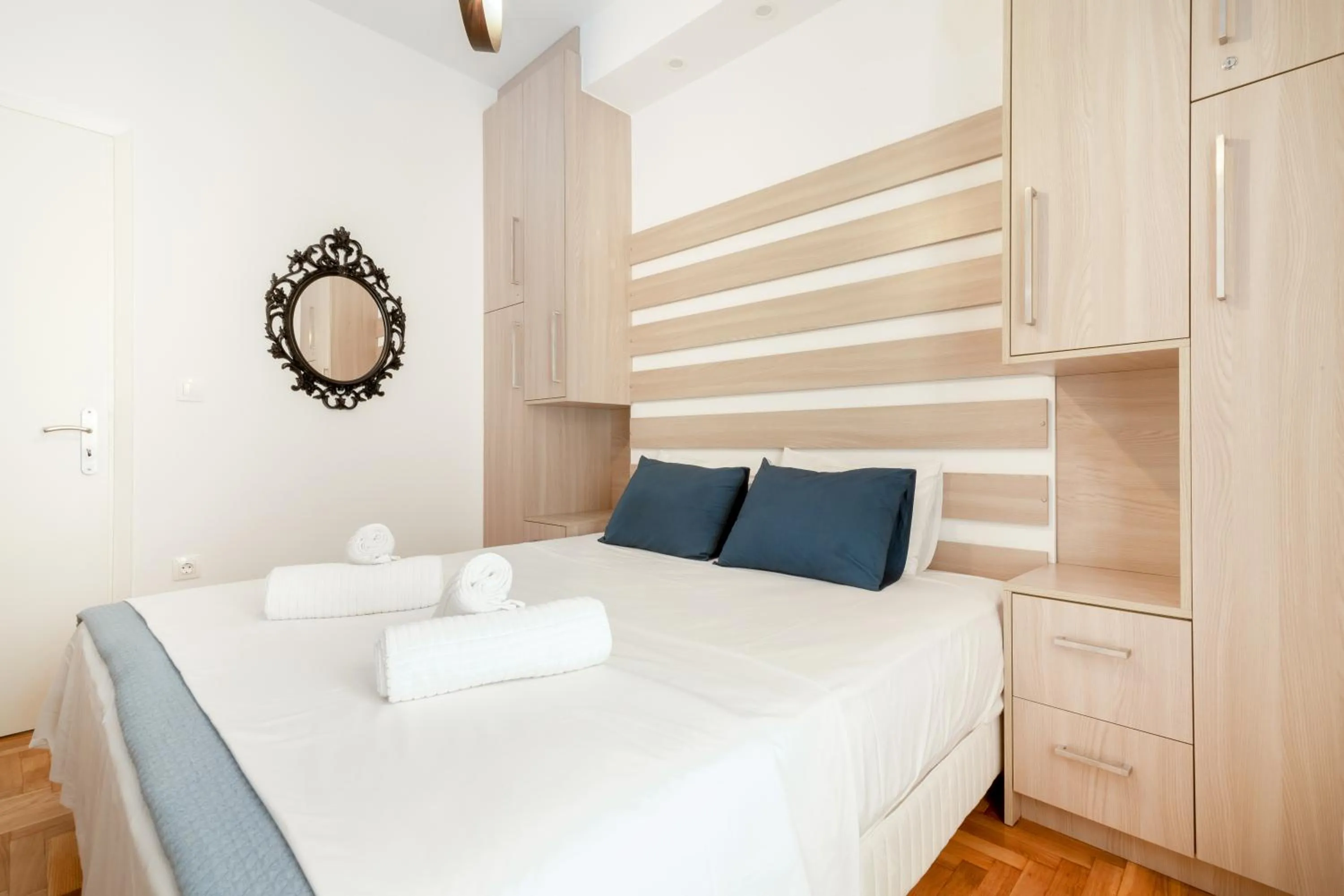 Hermes by Heloni Apartments