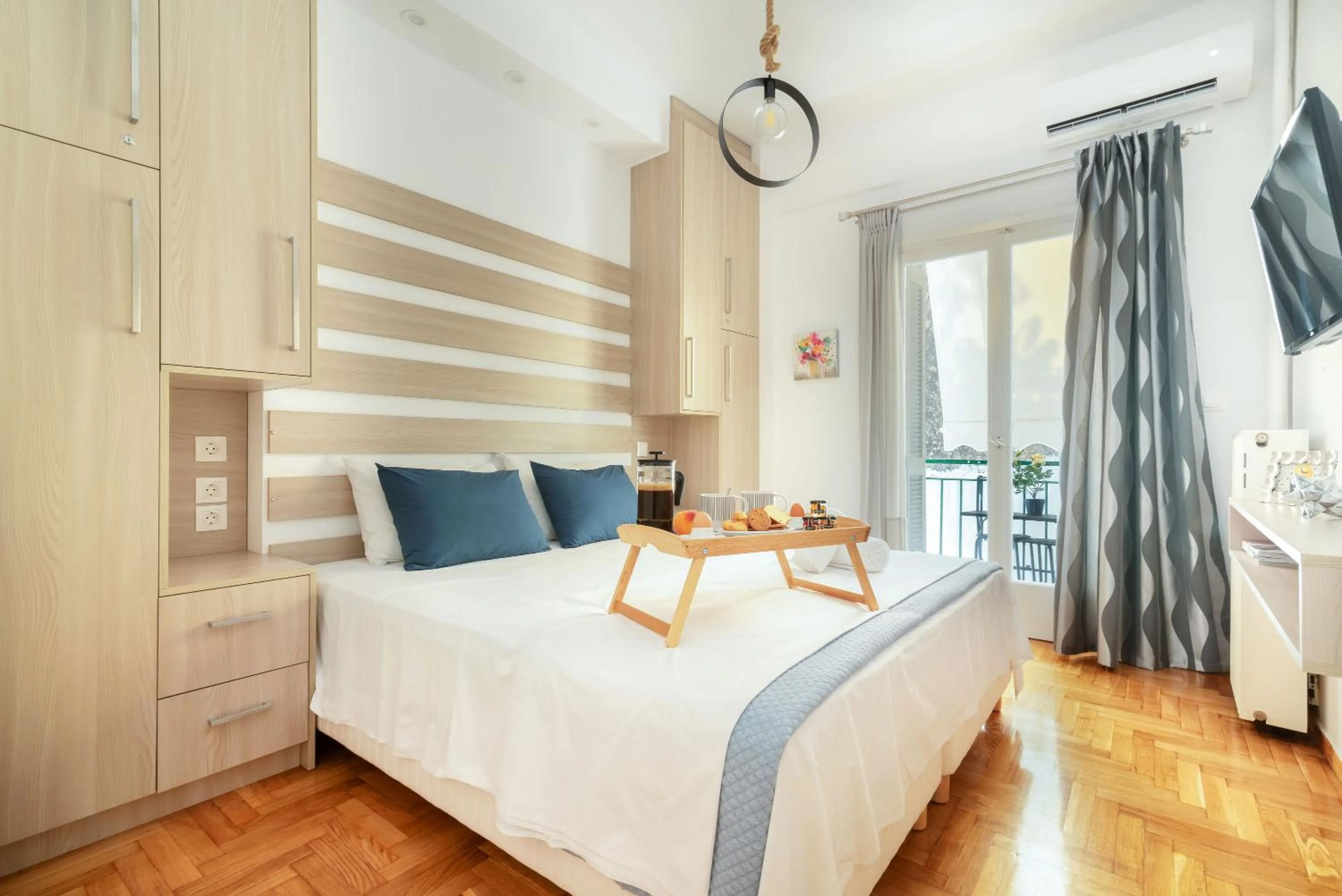 Hermes by Heloni Apartments